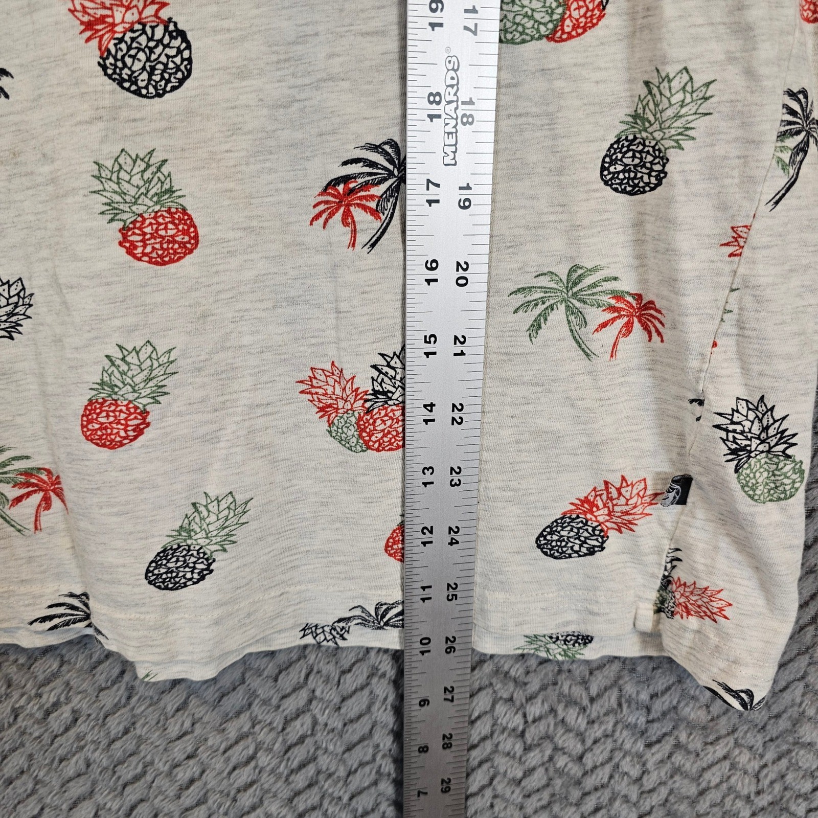 Free Planet Mens Pineapple Palm Tree Print Organic Cotton T-Shirt Gray Medium gallery