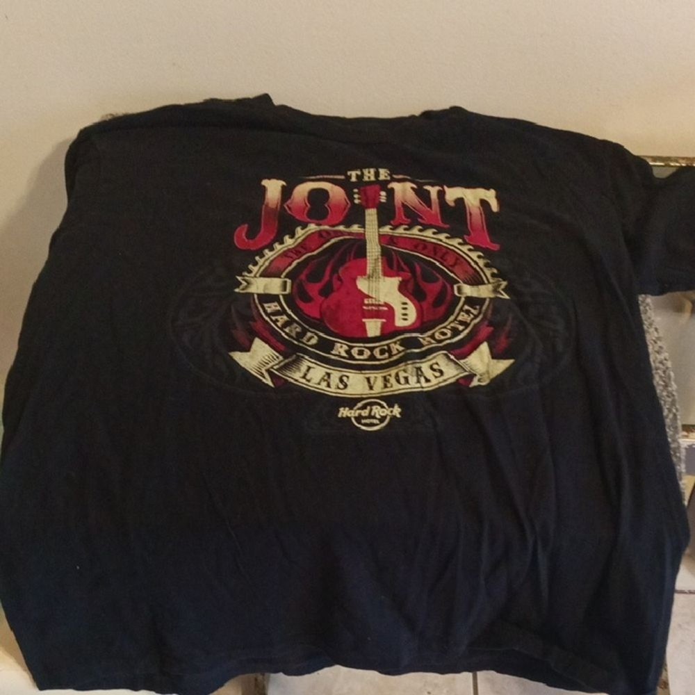Hard Rock Cafe Las Vegas Black Tee with Red and White the JOINT Design