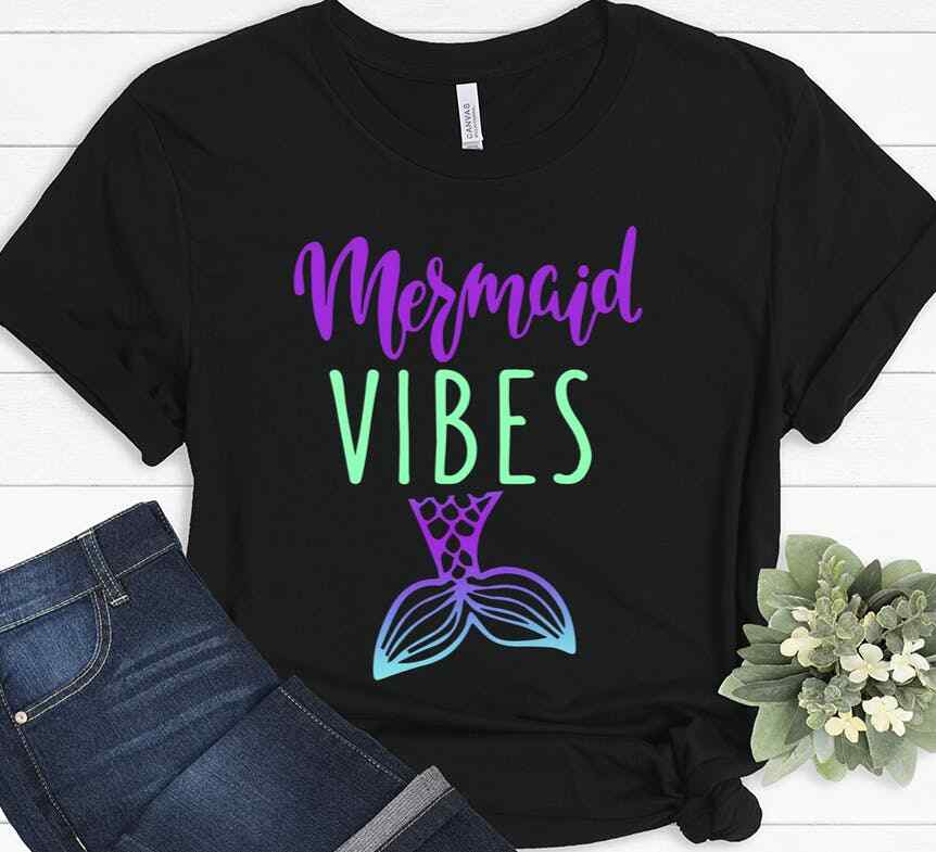 Mermaid Vibes Cute Womens Gift Mother Mom Mermaid Costume T-shirt gallery