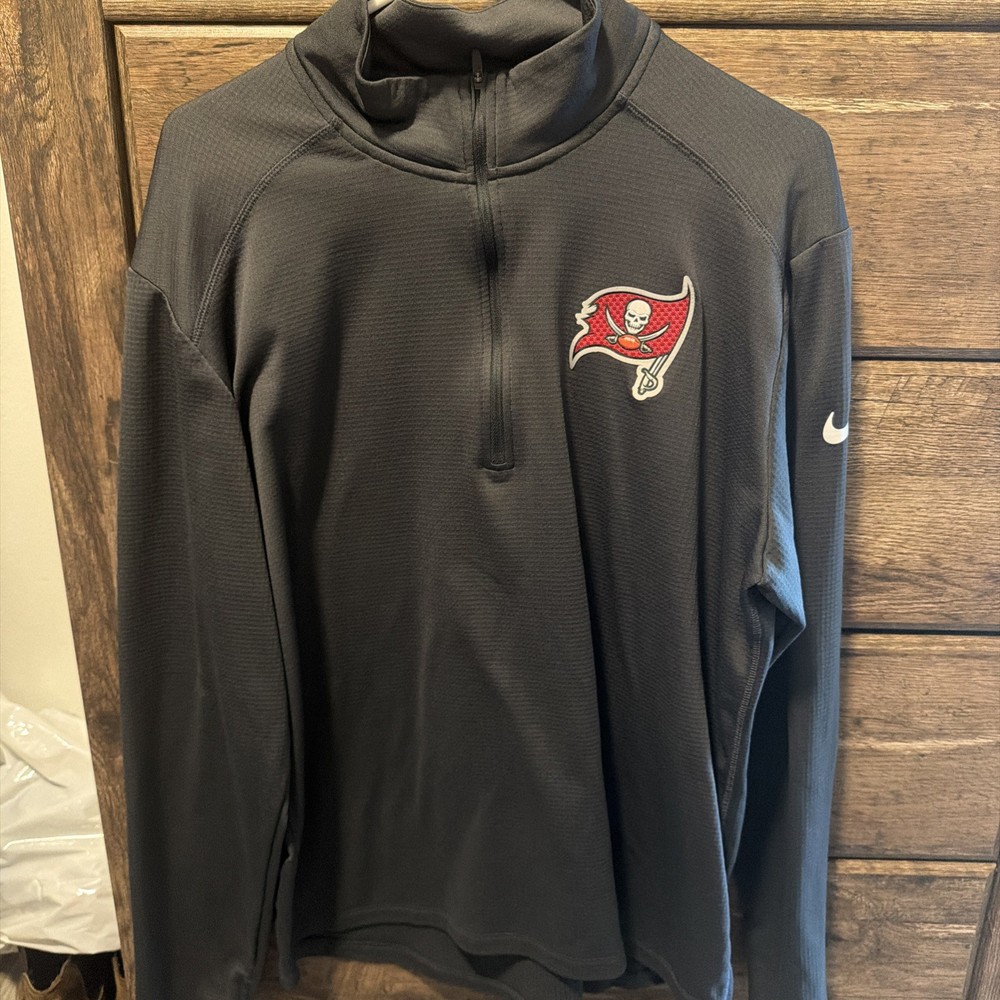 Tampa Bay Buccaneers jacket pullover Gray 1/4 zip Nike dry fit small C16