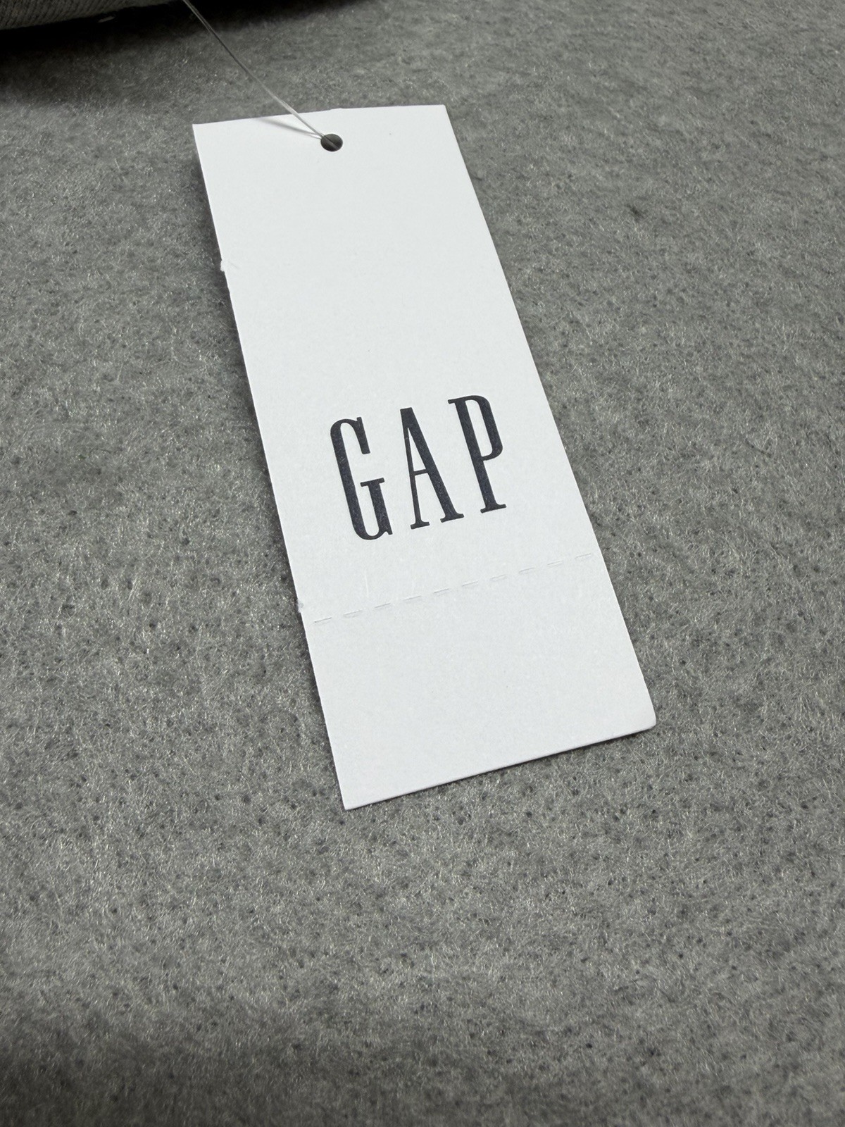 Gap Everyday Soft Long Sleeve Shirt Mens Medium Gray Crew Cotton Solid $30 MSRP gallery