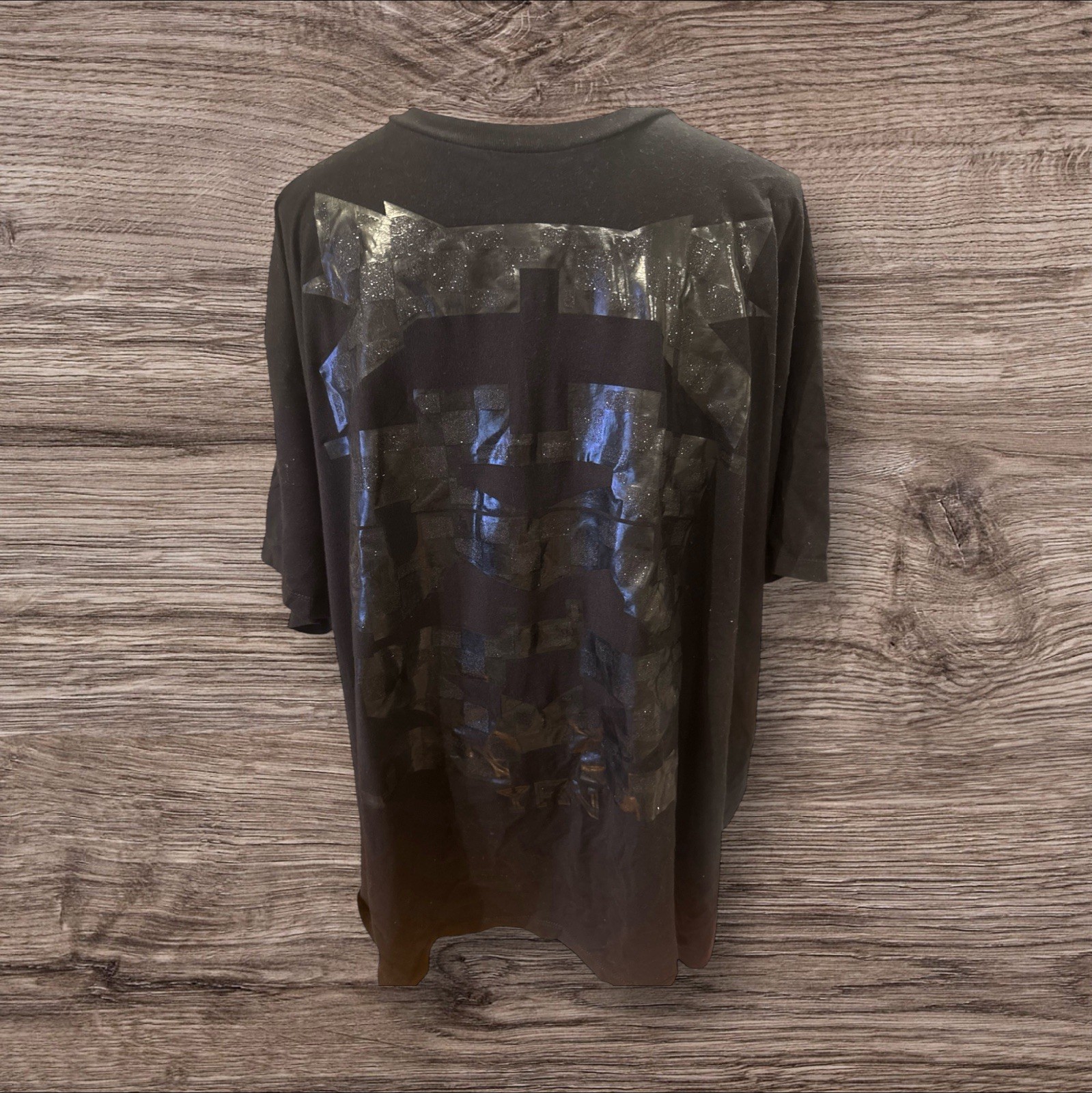 Men’s Big & Tall YRN Glossy Black Graphic T Shirt Size 3XL NWOT gallery