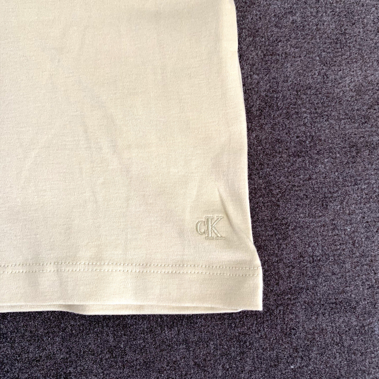 Calvin Klein Mens L Short-Sleeve Supima Cotton Soft Interlock T-Shirt Parsnip gallery