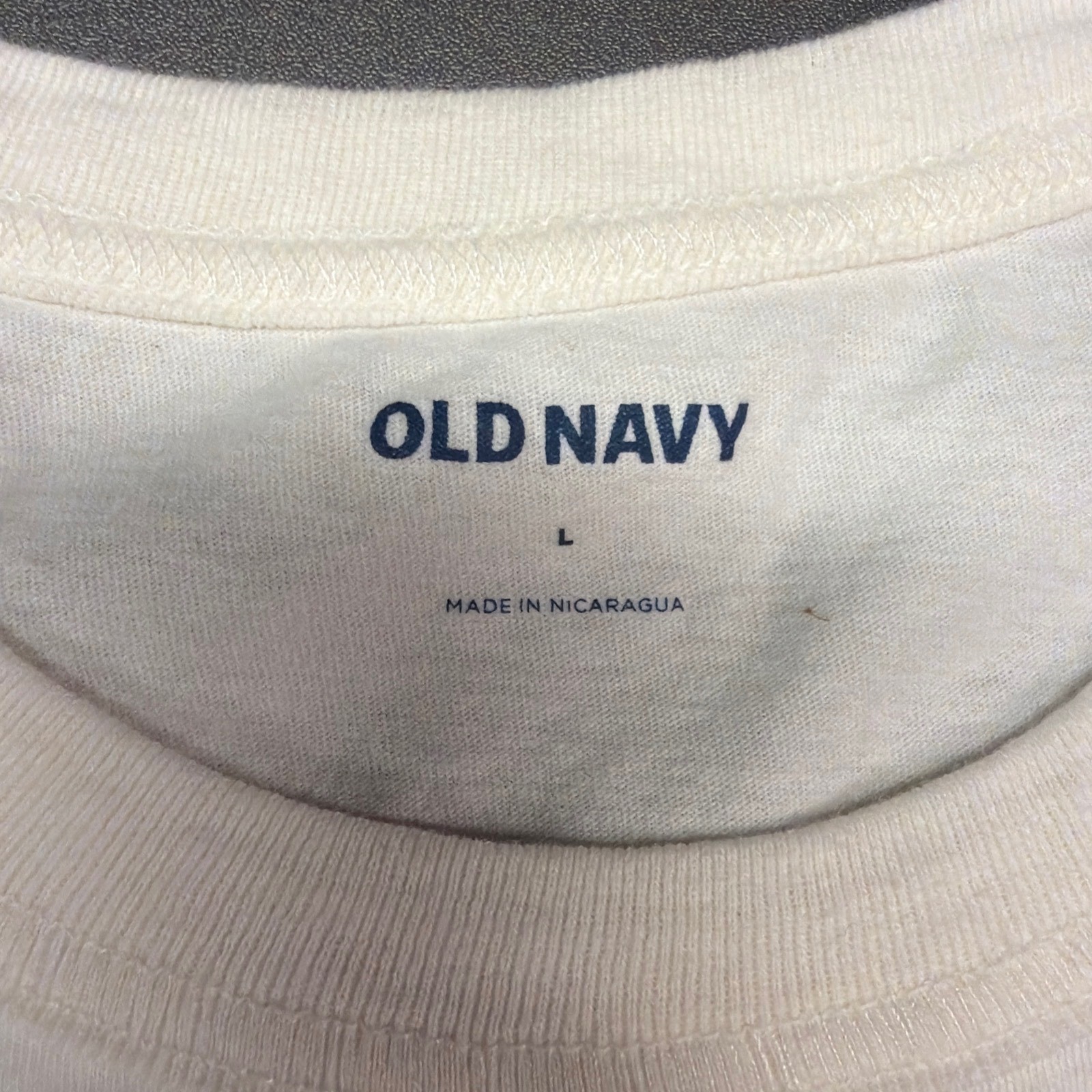 Old Navy Mens Large Chevron Gasolines Graphic T-Shirt Cream Short Sleeve Retro gallery