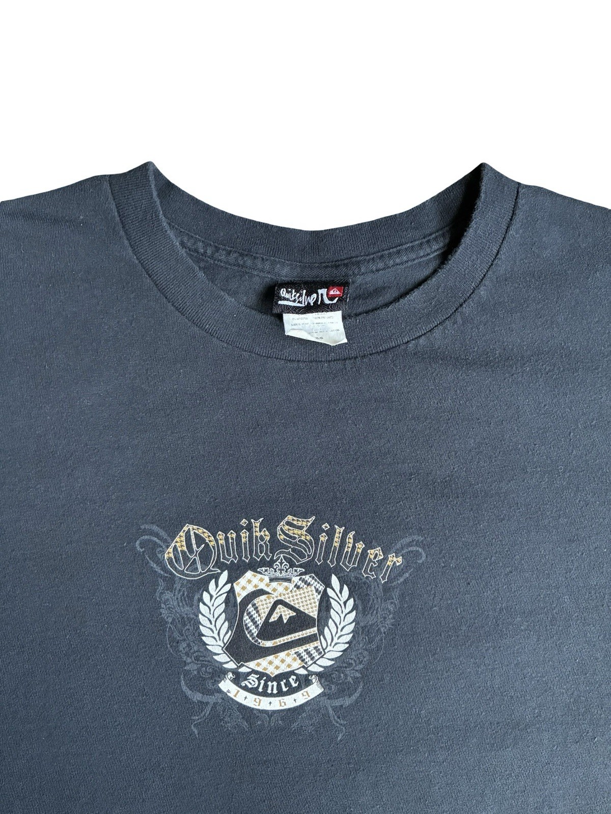 Vintage Y2K Quicksilver Graphic Long Sleeved Surf T-Shirt Size L gallery