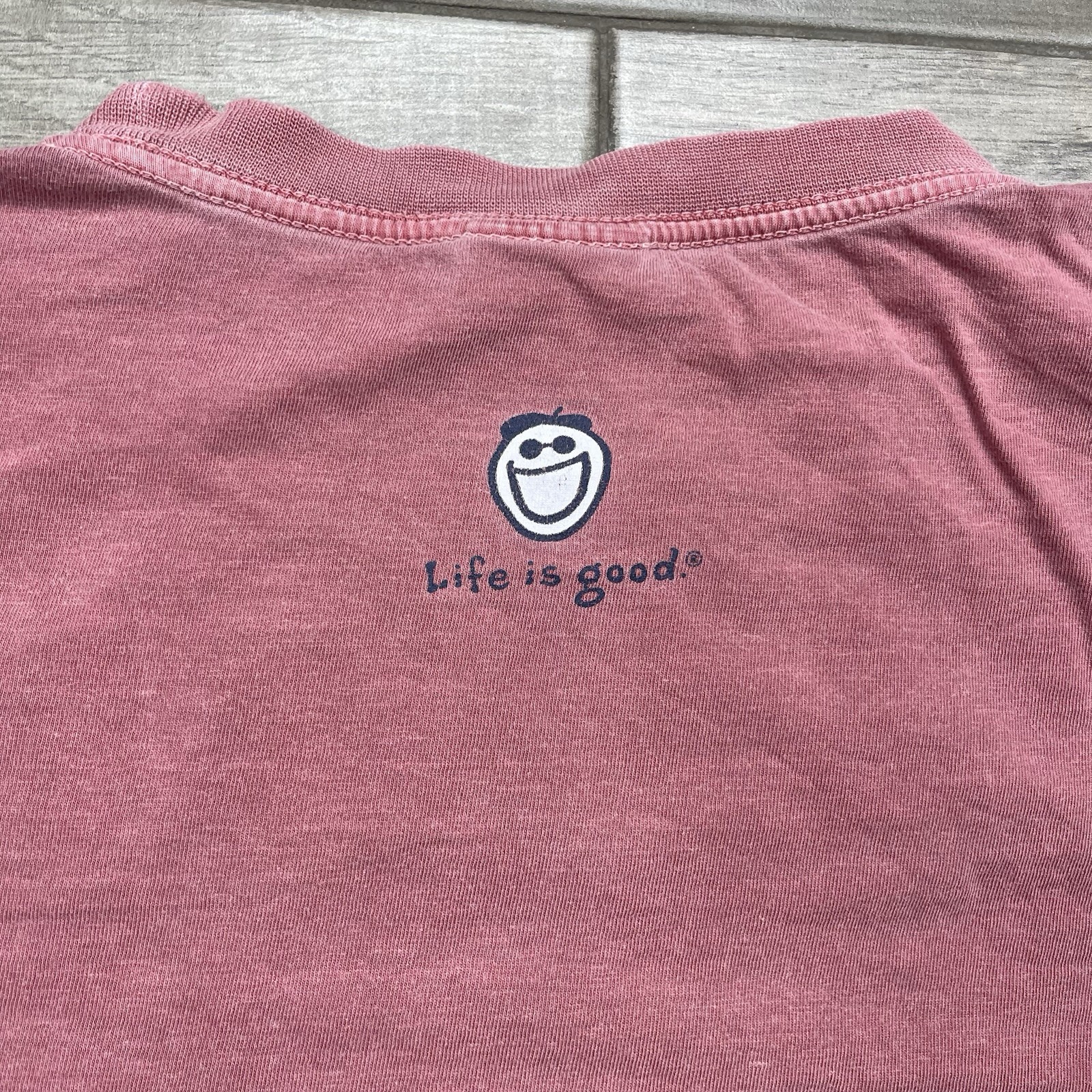 Life Is Good Water Skiing T Shirt Mens Medium Cotton Boating Lake Water Sports gallery