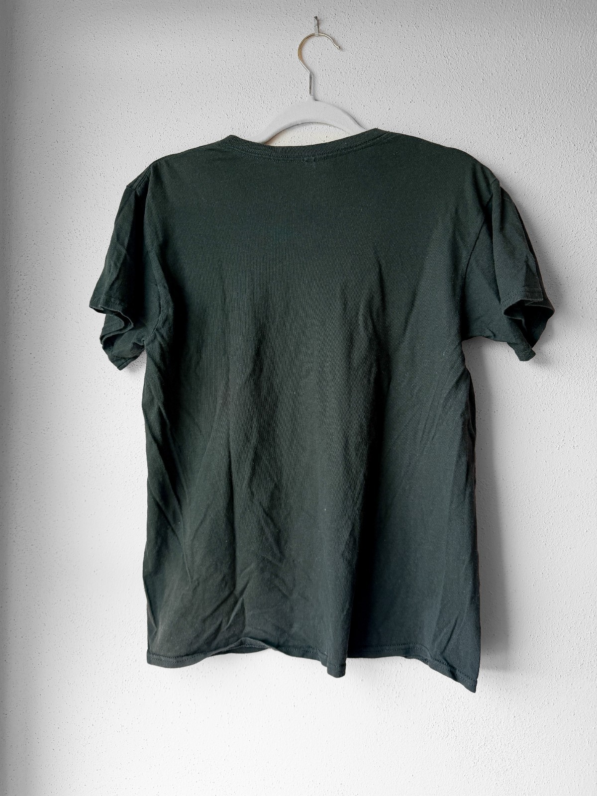 Vintage 90s Outer Banks Shark Graphic Tee Dark Green M Beach Surf Skater gallery