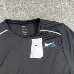 Nike Miler Men Short-Sleeve Graphic Running Top T-Shirt Black Small HV3997-010 M