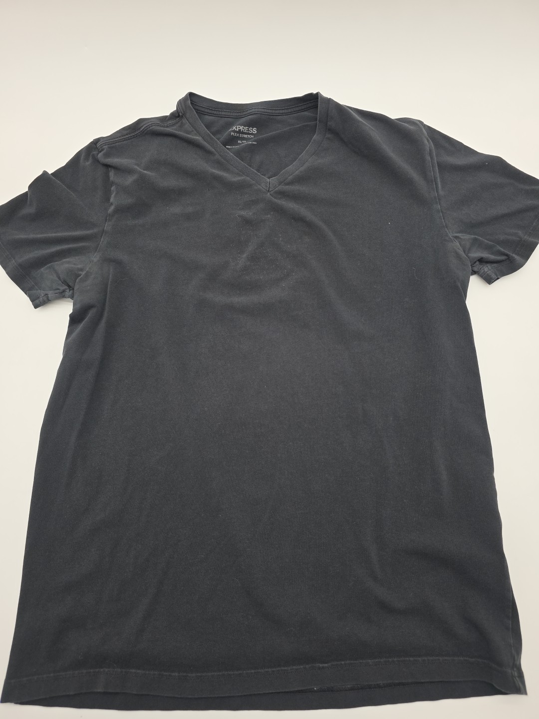 Express T-Shirt Men XL V-Neck Black Stretch Solid.#41160