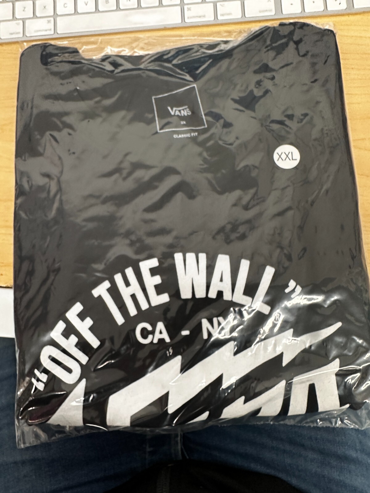 VANS MENS BOLT BLACK SS PREMIUM T SHIRT NEW gallery