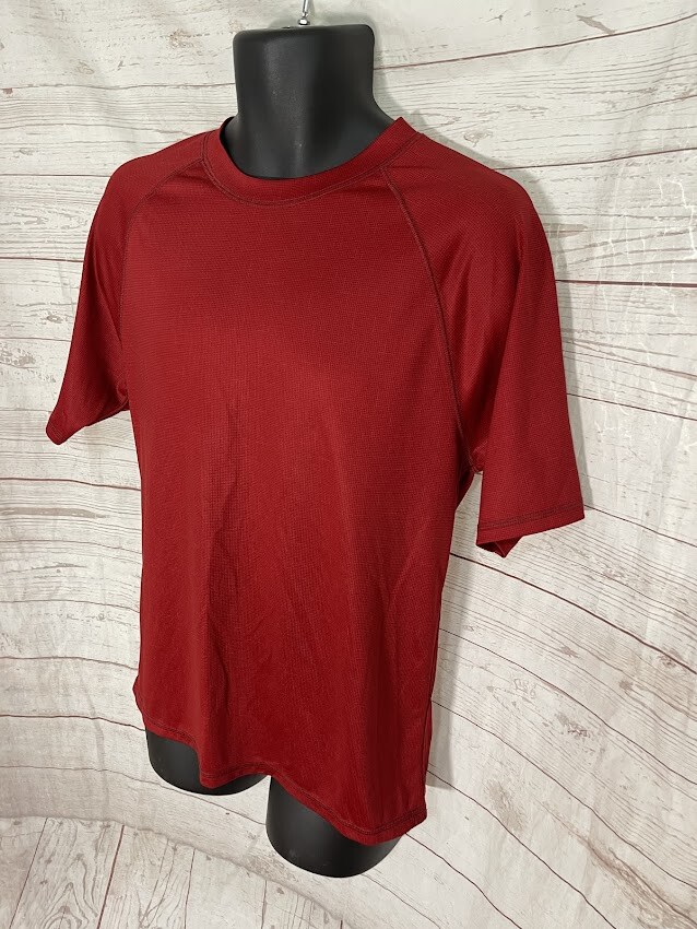 ZeroXposur Sun Protection Men's T-Shirt Short Sleeve Vinous-red Size M gallery