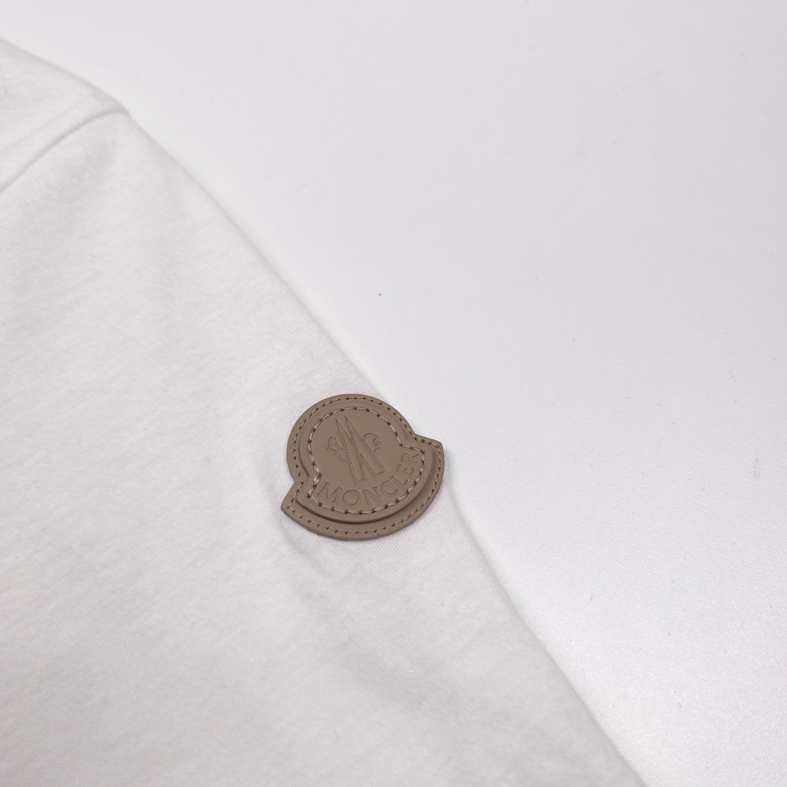 $500 Moncler Natural White Cotton & Cashmere Logo Tee Mens Size Large gallery