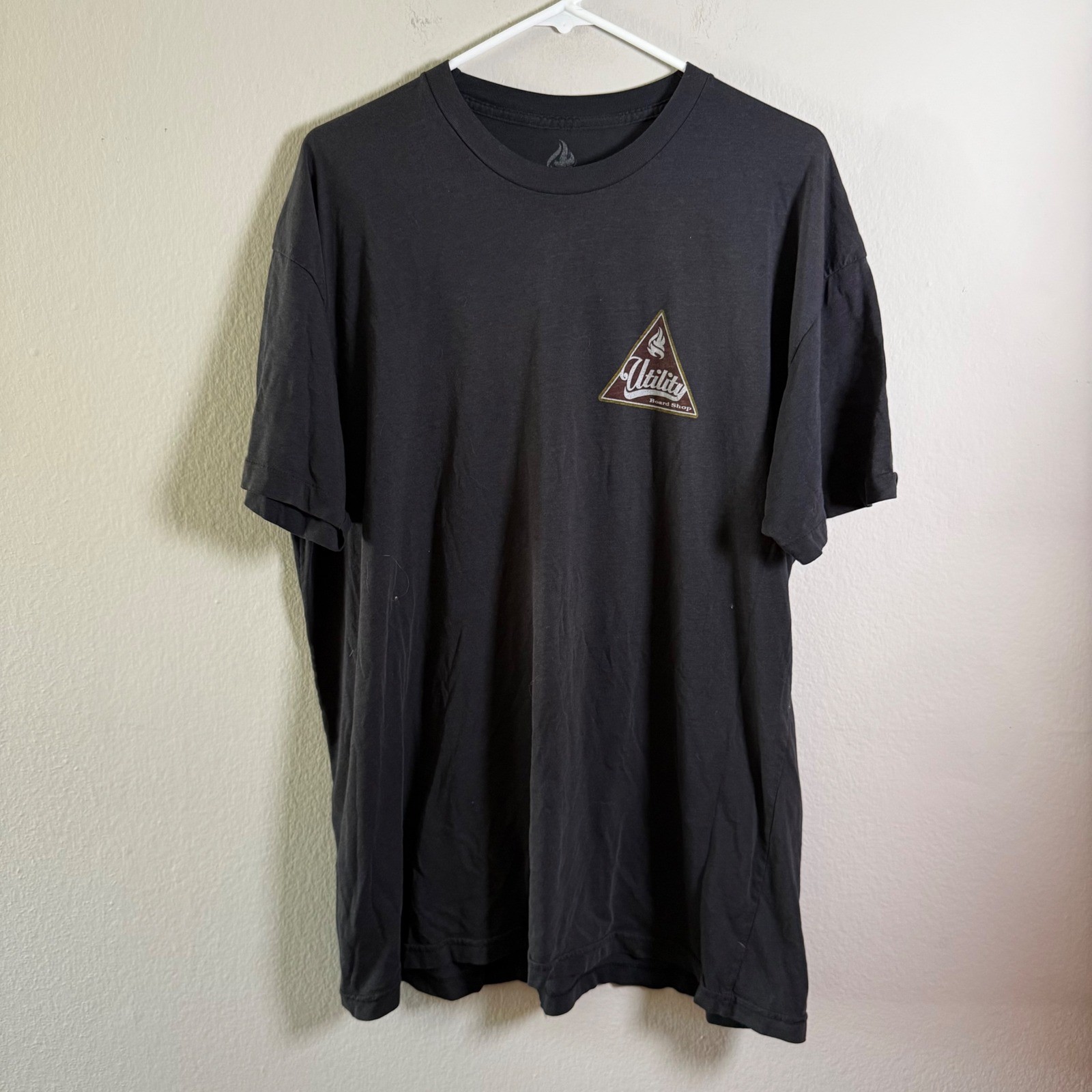 Utility Board Shop Men Black Graphic T-Shirt XL Short Sleeve Skate USA Made gallery