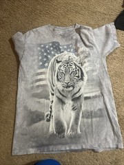 Space Wolf Shirt DOM Galaxy Nature Animal Graphic Tee Medium Mountain Tiger Lot