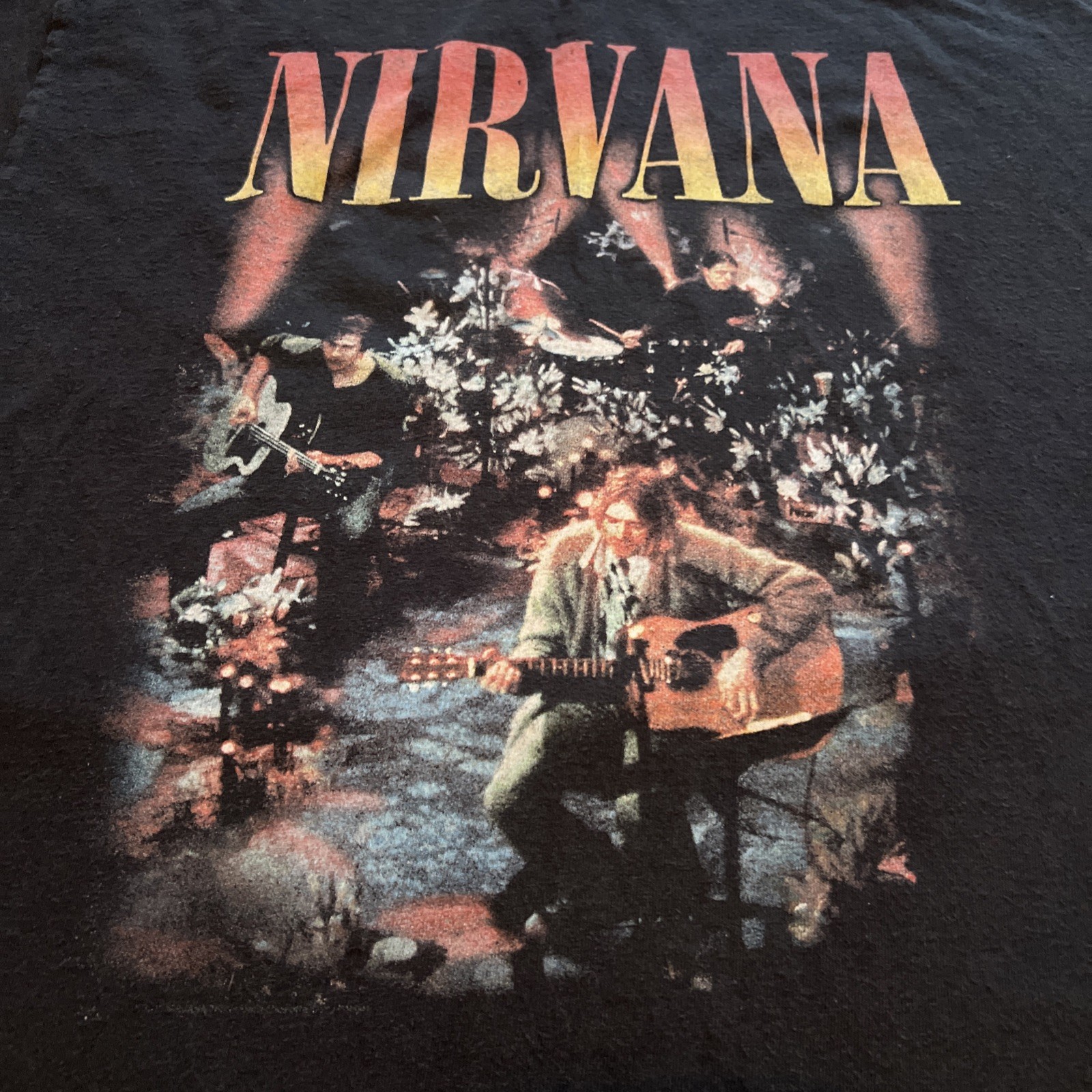M&O Gold 2010 Nirvana Kurt Cobain Unplugged Set men's tshirt in black size M gallery