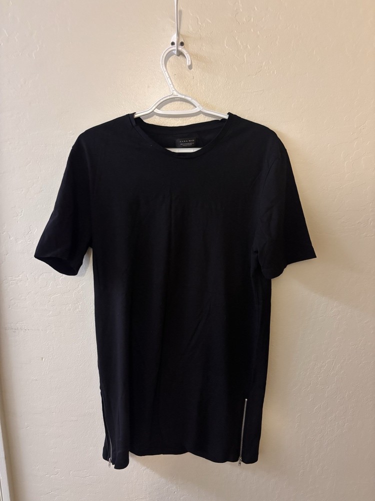 ZARA MAN Black Solid Crew Neck Short Sleeve T-Shirt Size M Side Zipper