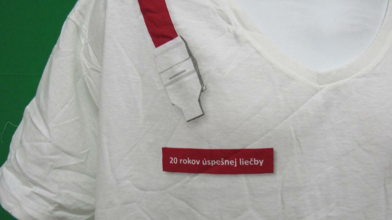 New Alpha Medical 20 rokov uspesnej liecby Adult Mens Size 2XL White Shirt gallery