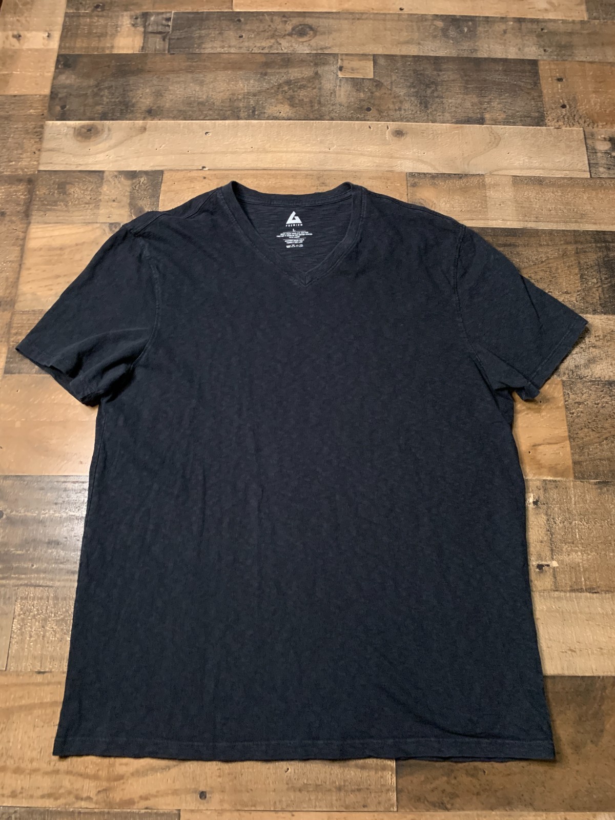 American Giant T Shirt Mens Large Black Made USA Cotton V Neck Work Pullover gallery
