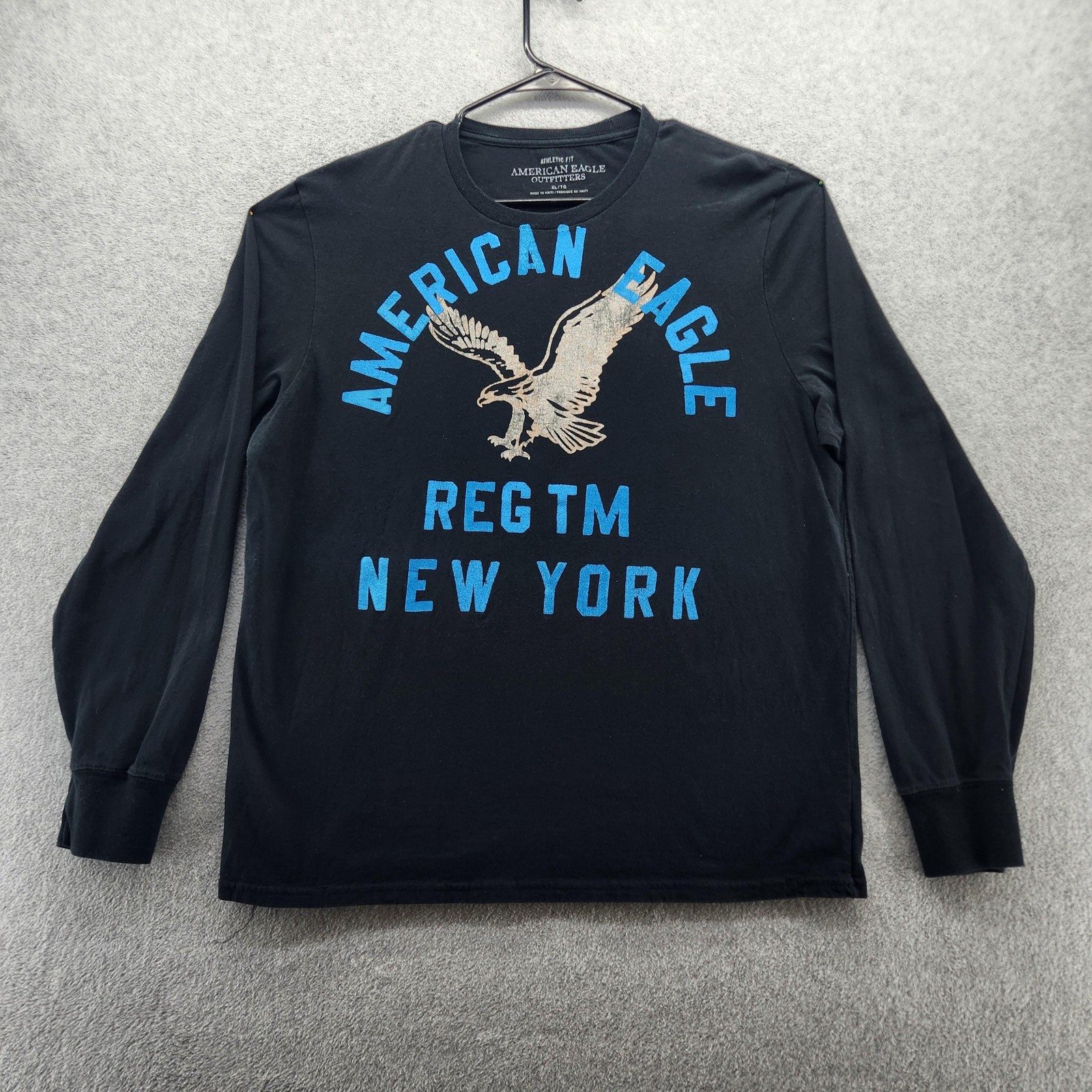 American Eagle Outfitters Shirt Mens XL Black Long Sleeve New York Graphic Tee