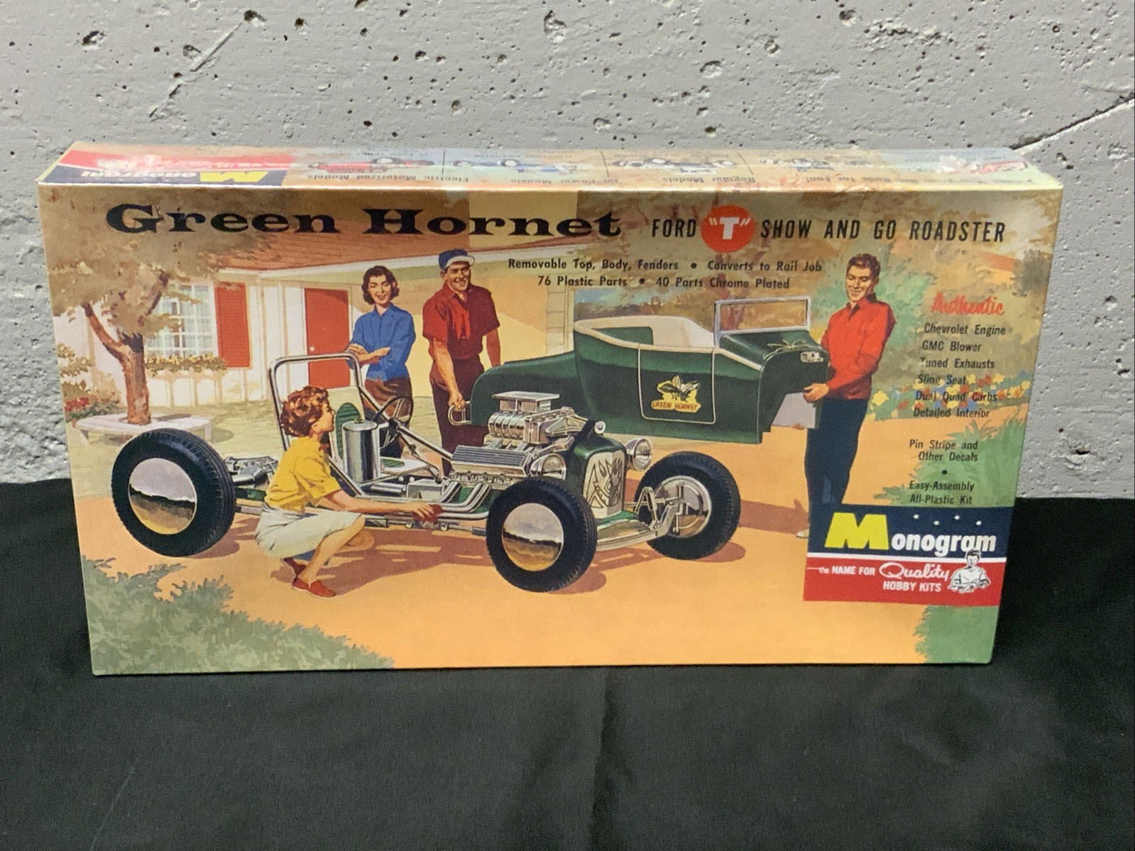 Monogram  Ford T  Show & Go Roadster “Green Hornet” PC61 Released in 1996 NEW