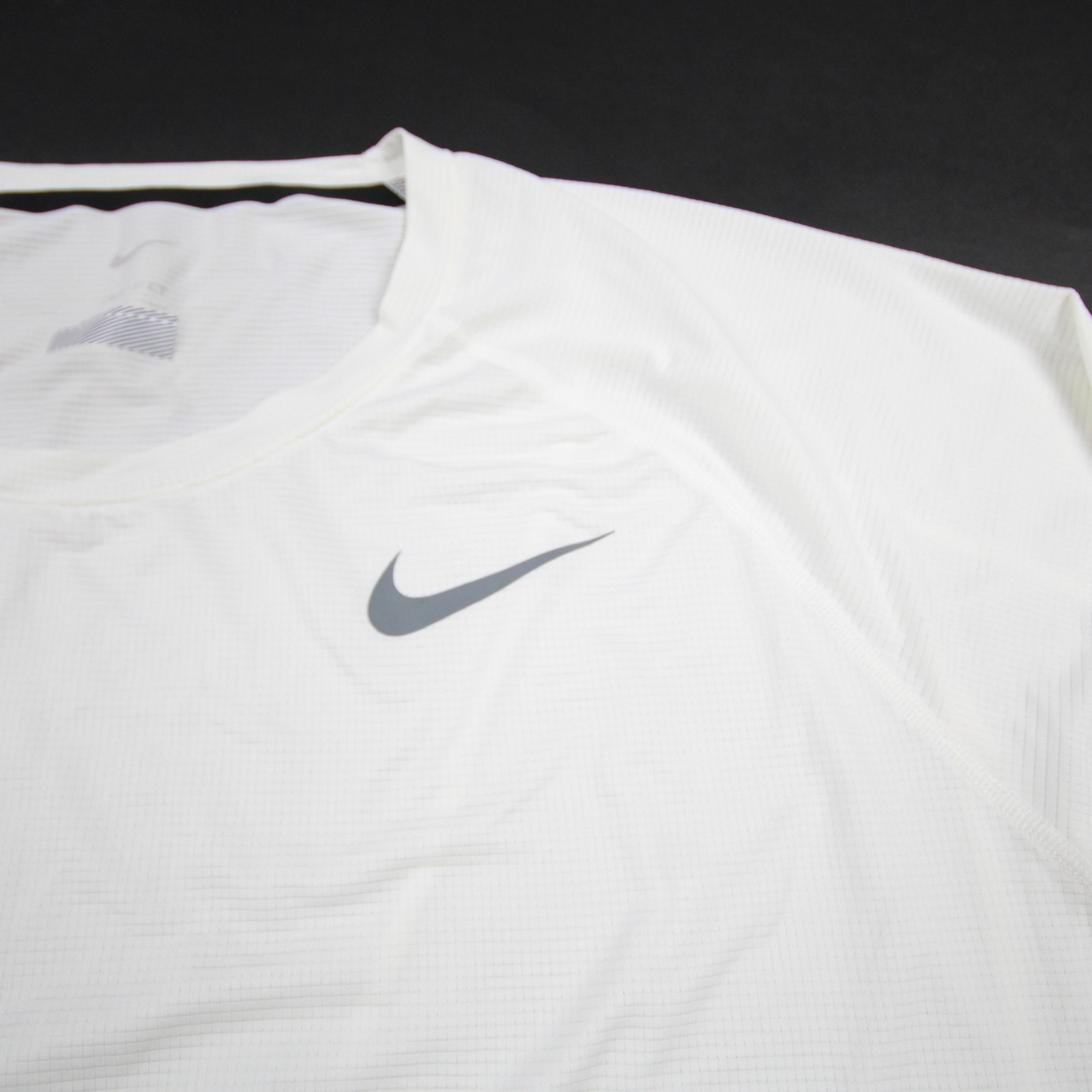 Nike Long Sleeve Shirt Men's White Used XLT gallery