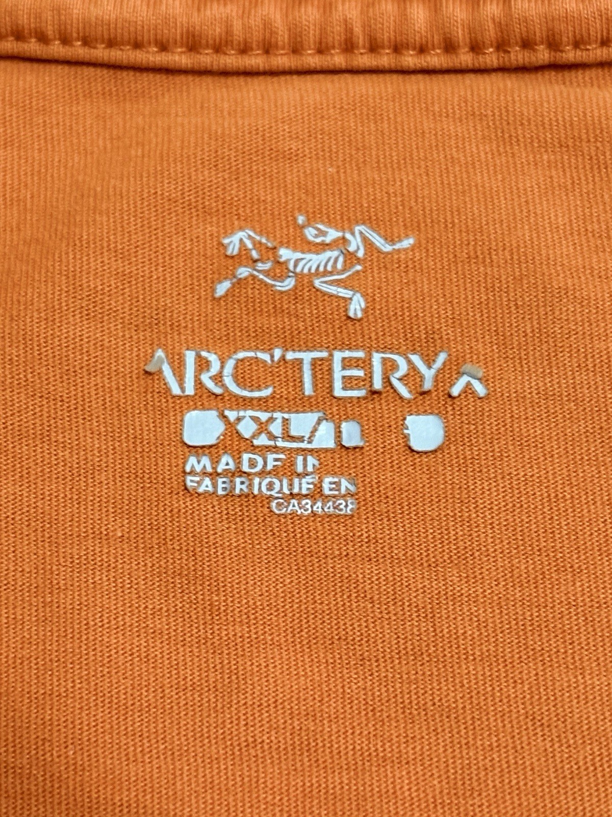 Arcteryx Men’s XXL T-Shirt Mountain Outdoor Athletic Shirt Orange 2XL Arc’teryx gallery