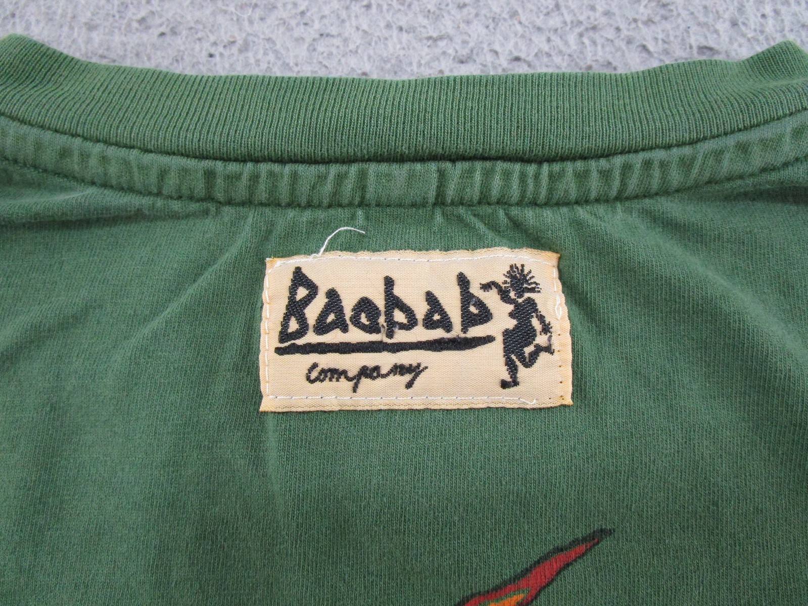 Baobab Company Madagascar Fish Tropical Graphic LS Shirt Size L Faded Read gallery