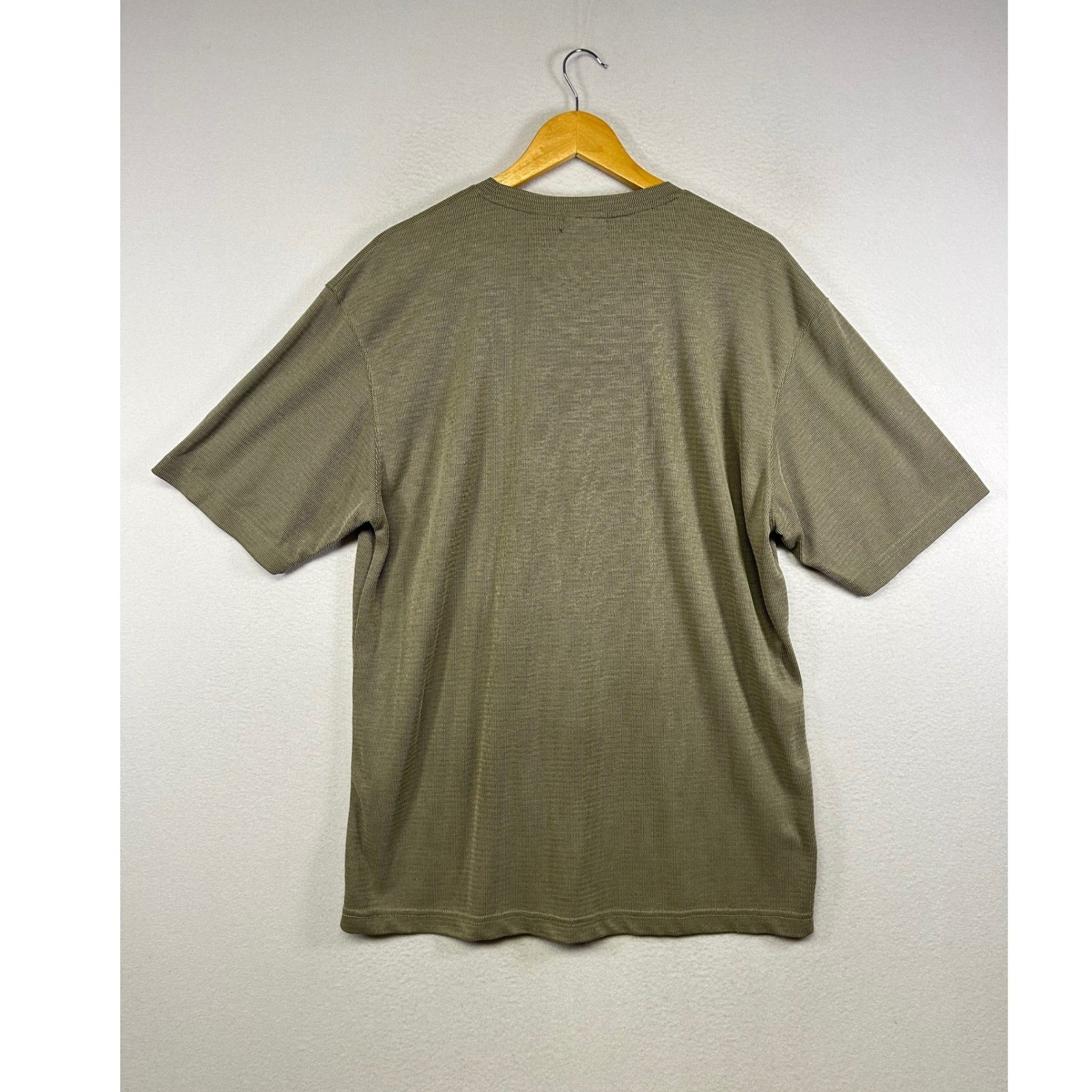 Minimalist Claiborne Mens Large Olive Green Textured Ribbed Modal Blend Tee gallery