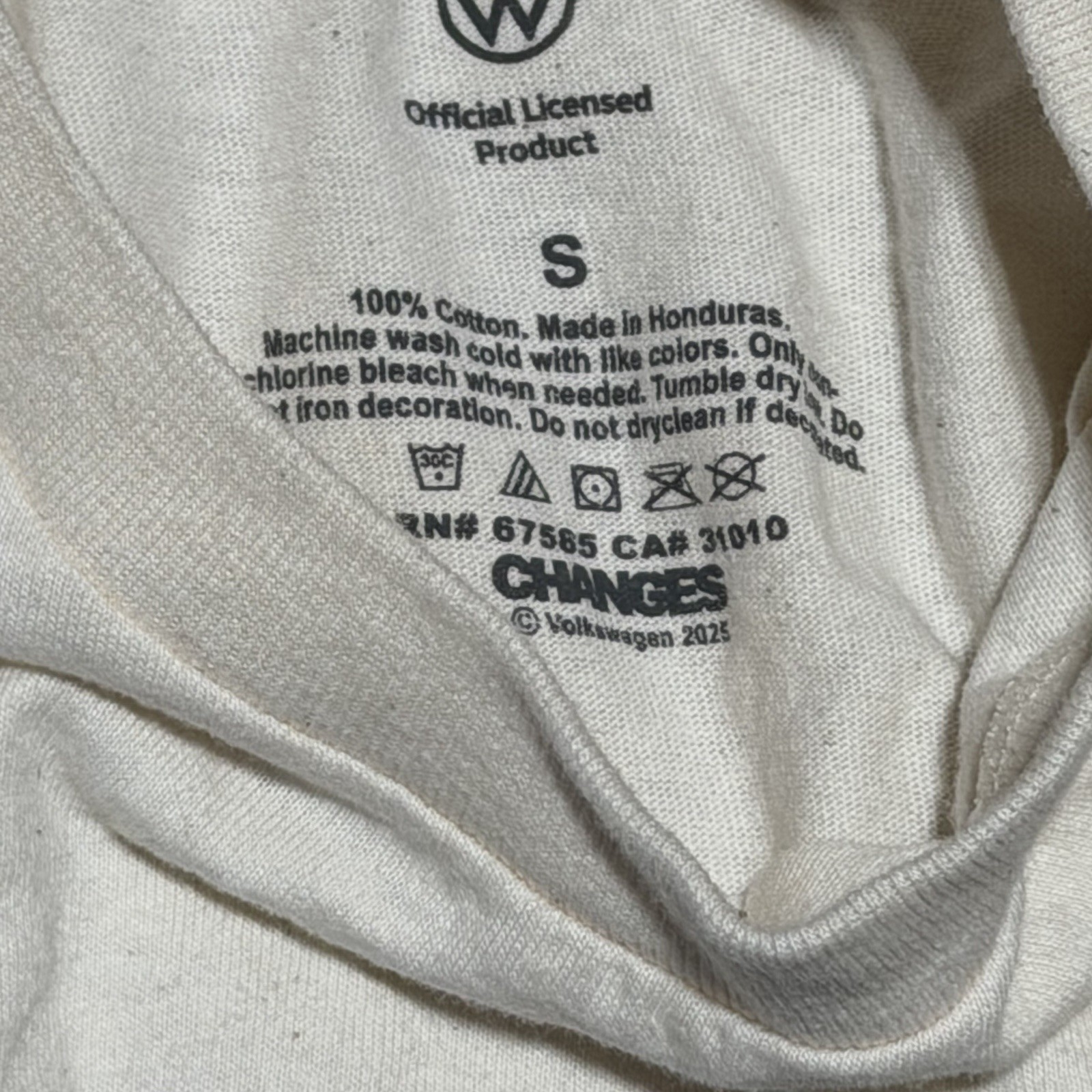 VW Volkswagen Red Bug Beetle Bugged Out T-Shirt Authentic Size Small gallery