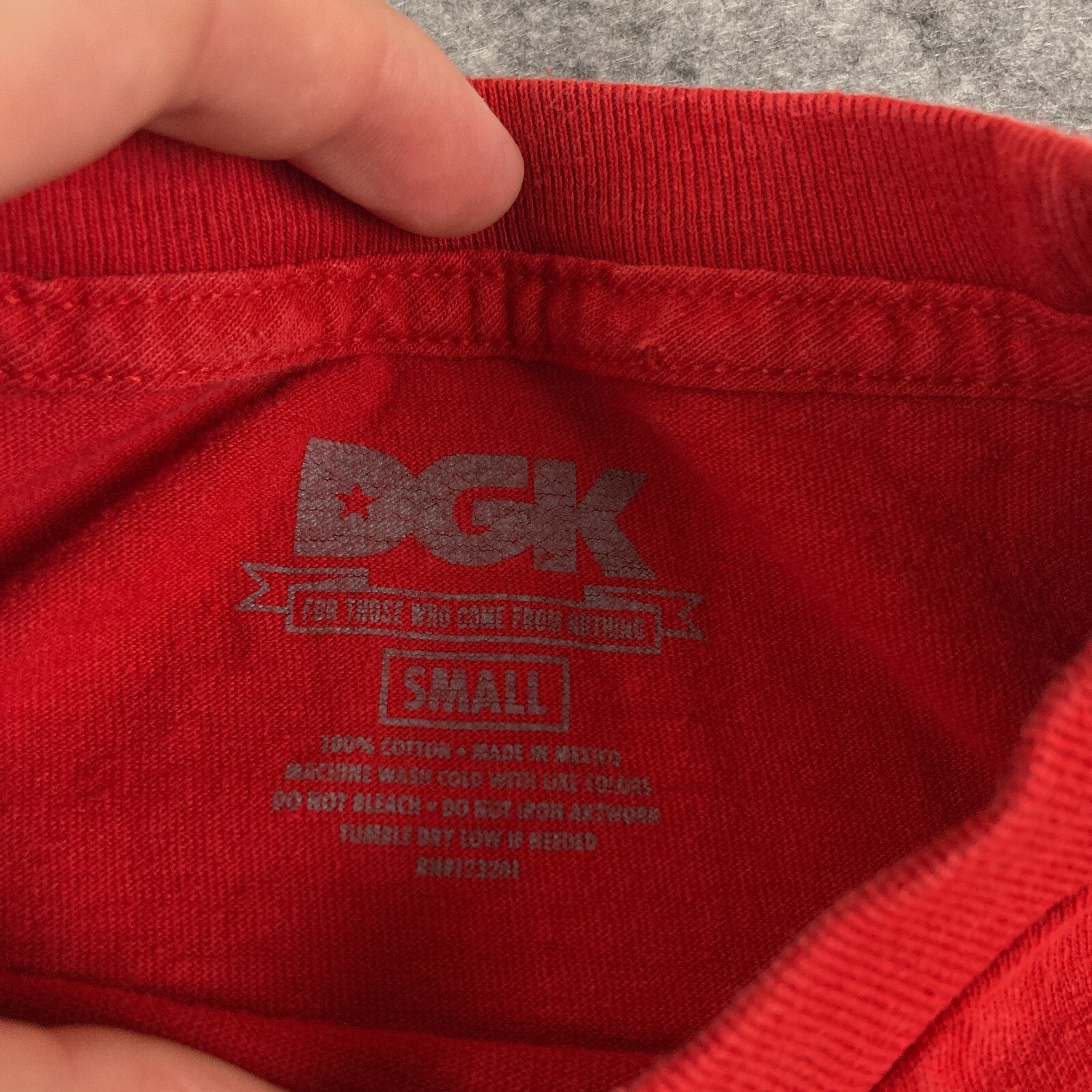 DGK Skateboards Say No To Drugs T Shirt Mens Small Cartoon Red Parody Family Guy gallery
