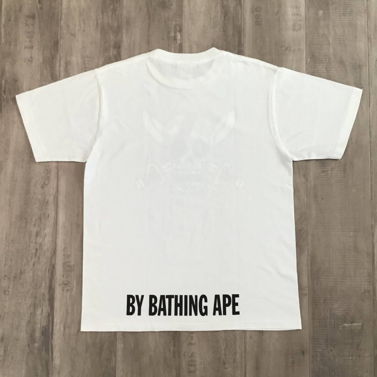 Aoyama Exclusive One Piece × BAPE CAMO Shanks T-shirt A Bathing Ape Size M gallery