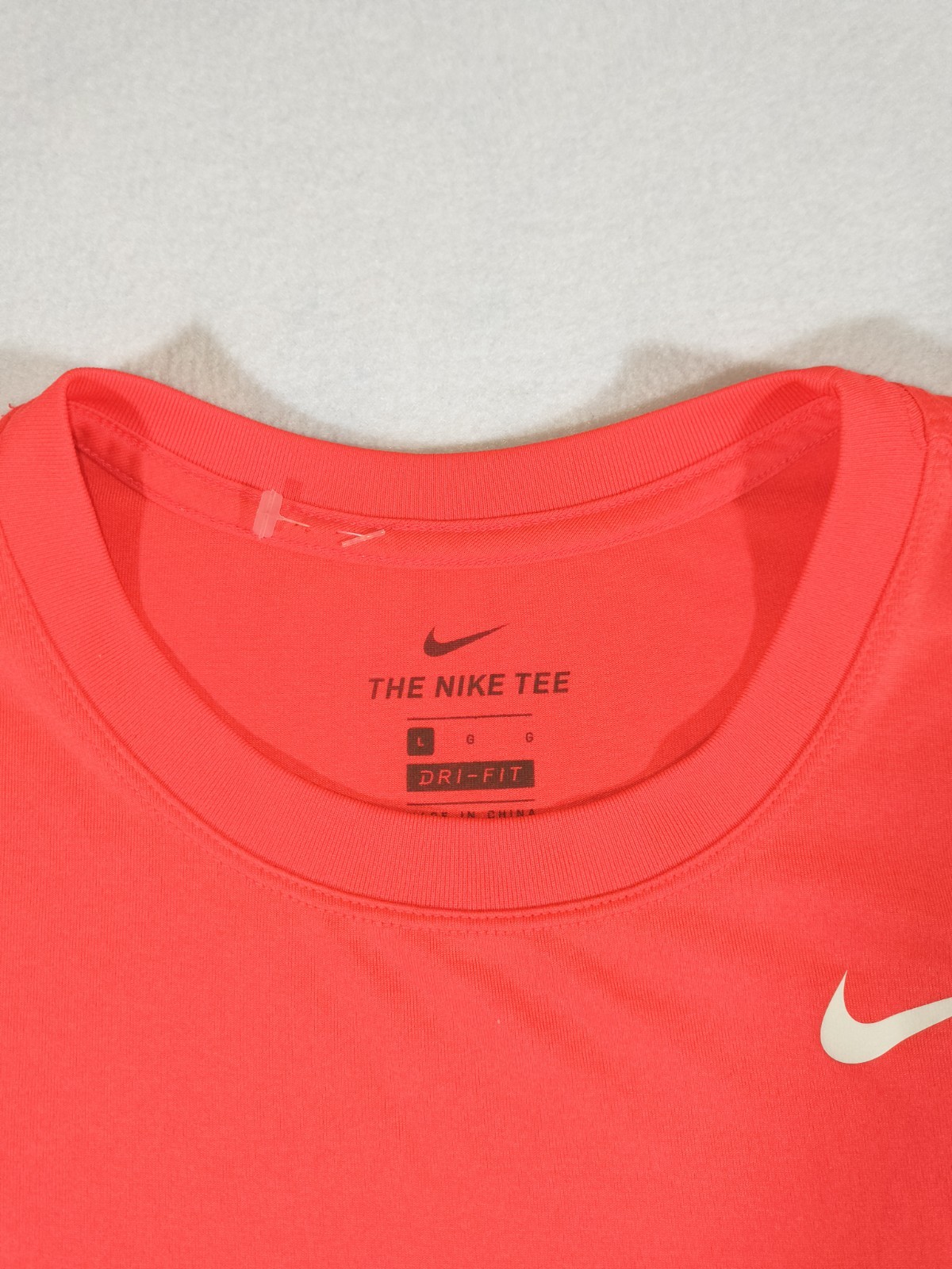 Nike The Nike Tee Men's Dri-FIT Red Crew Neck Short Sleeve T-Shirt L Logo gallery