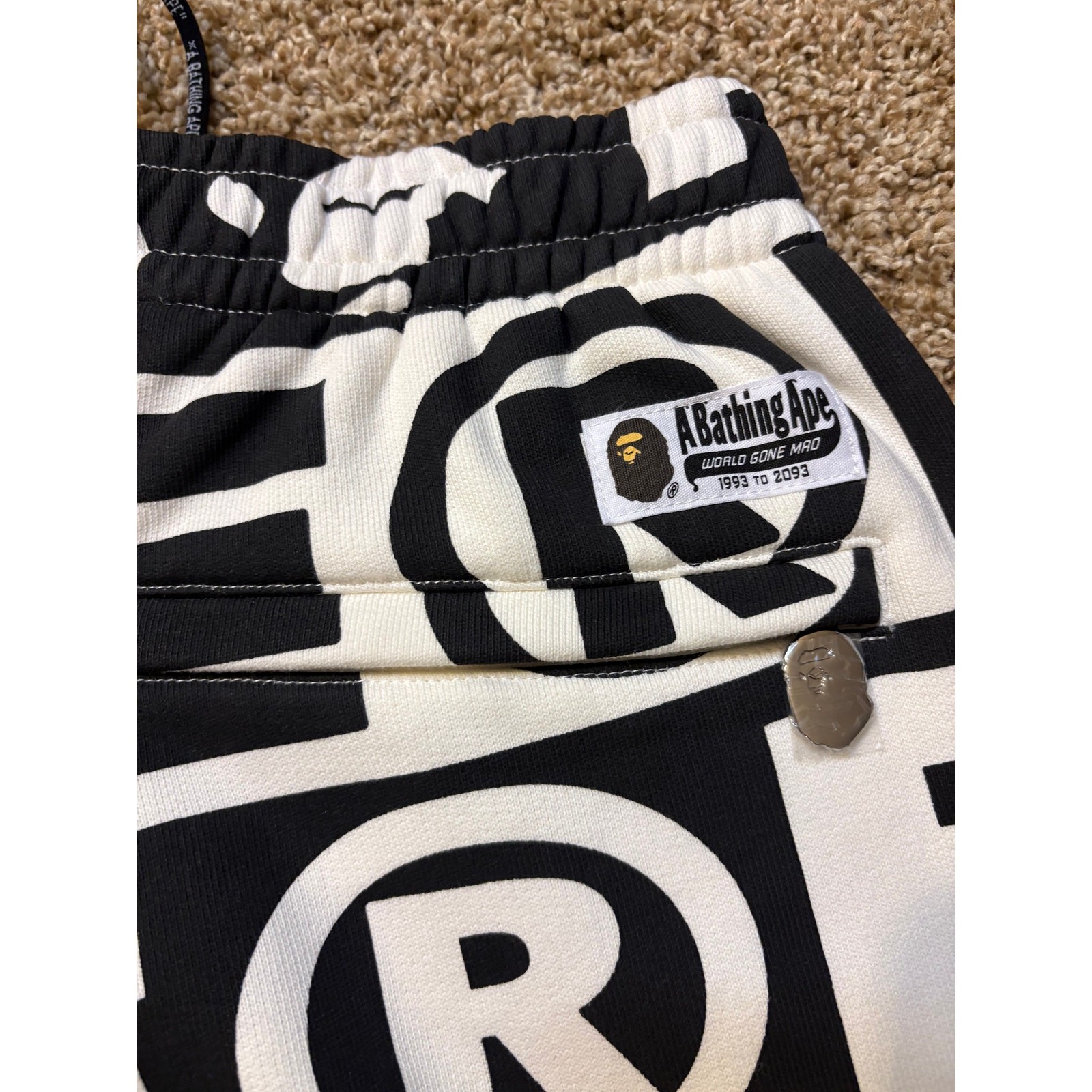 NWT Bape Lux Sport Pattern 'Ivory" Sweatpants Pants Mens Size Large Black White gallery