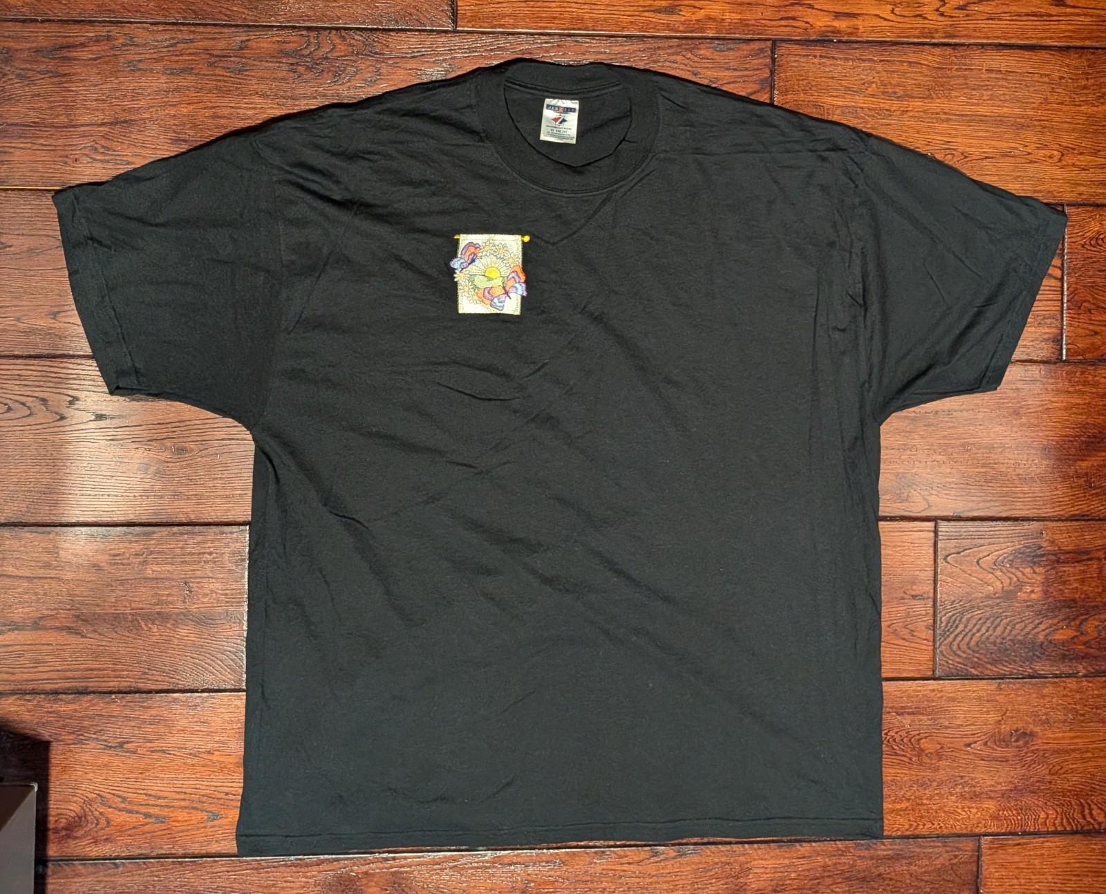 Jerzees Men'sHeavyweight Blend T-Shirt w/ Embroidred Patch Flowers Butterfly 3X gallery