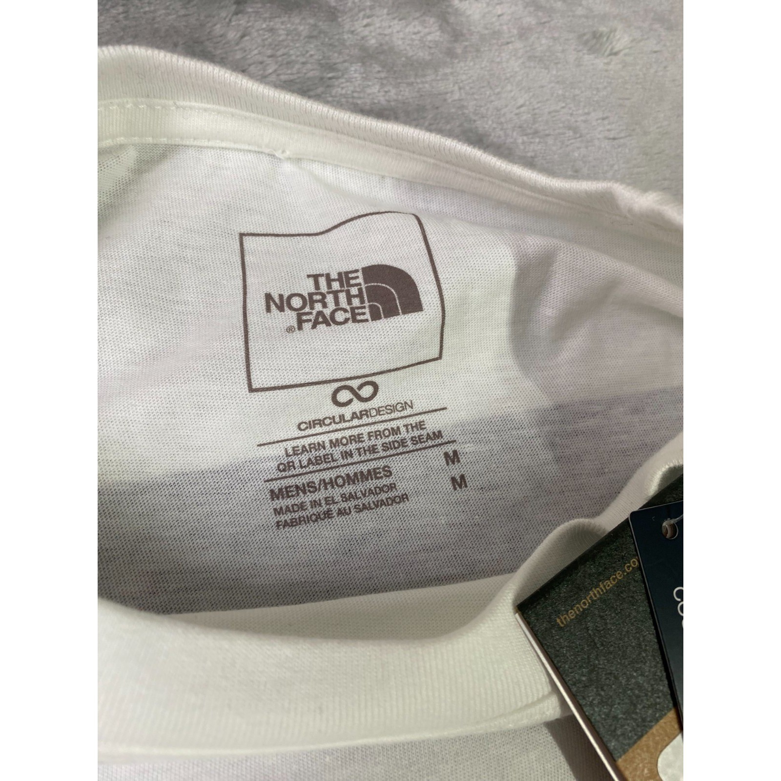 The North Face Box NSE T Shirt Mens M White Short Sleeve Graphic NWT Tee Logo gallery