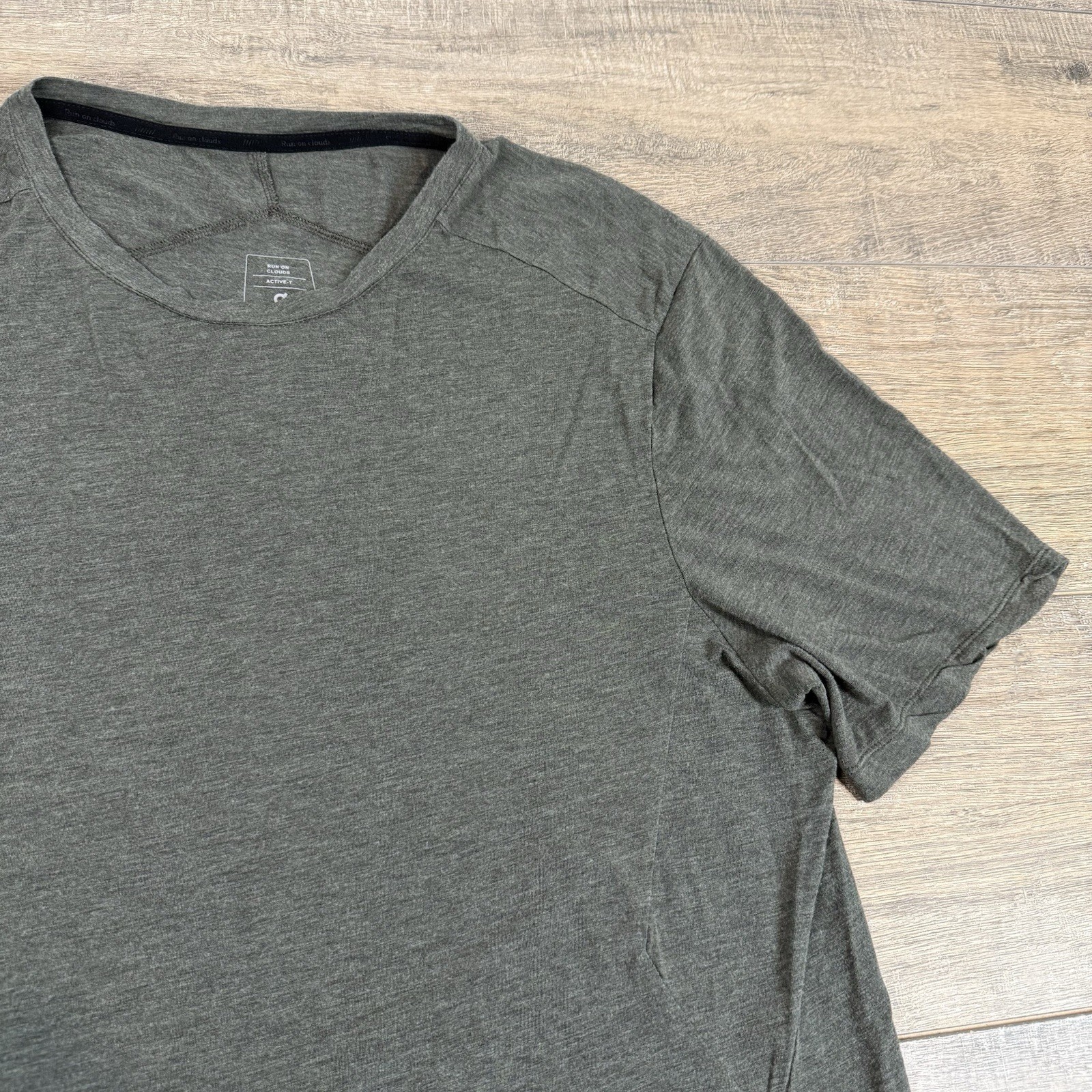 On Cloud Mens Active-T Shirt Large Olive Green Lightweight Soft 37% Modal B9 gallery