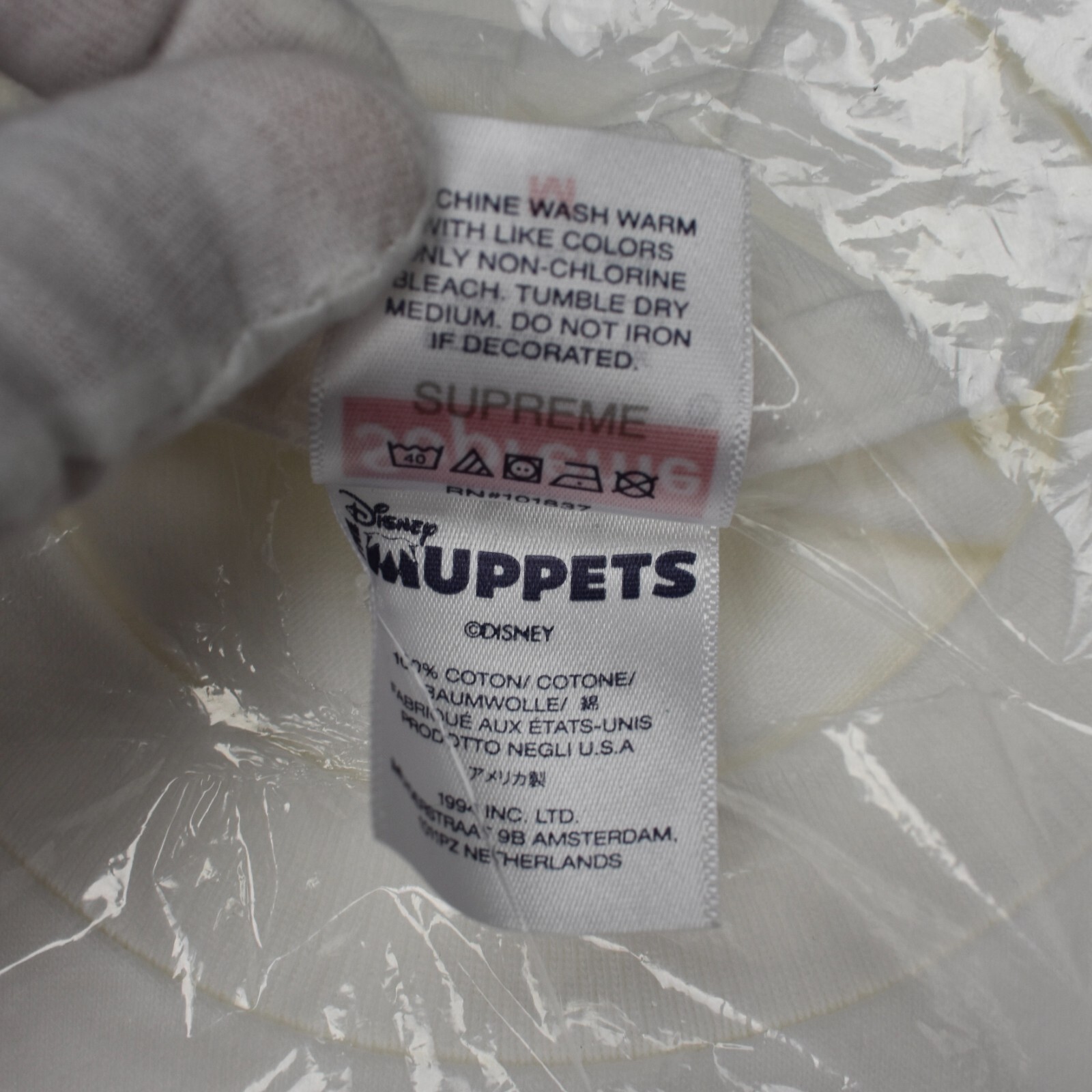 NWT Supreme SS24 The Muppets Miss Piggy Photo T-Shirt White Tee Mens M AUTHENTIC gallery