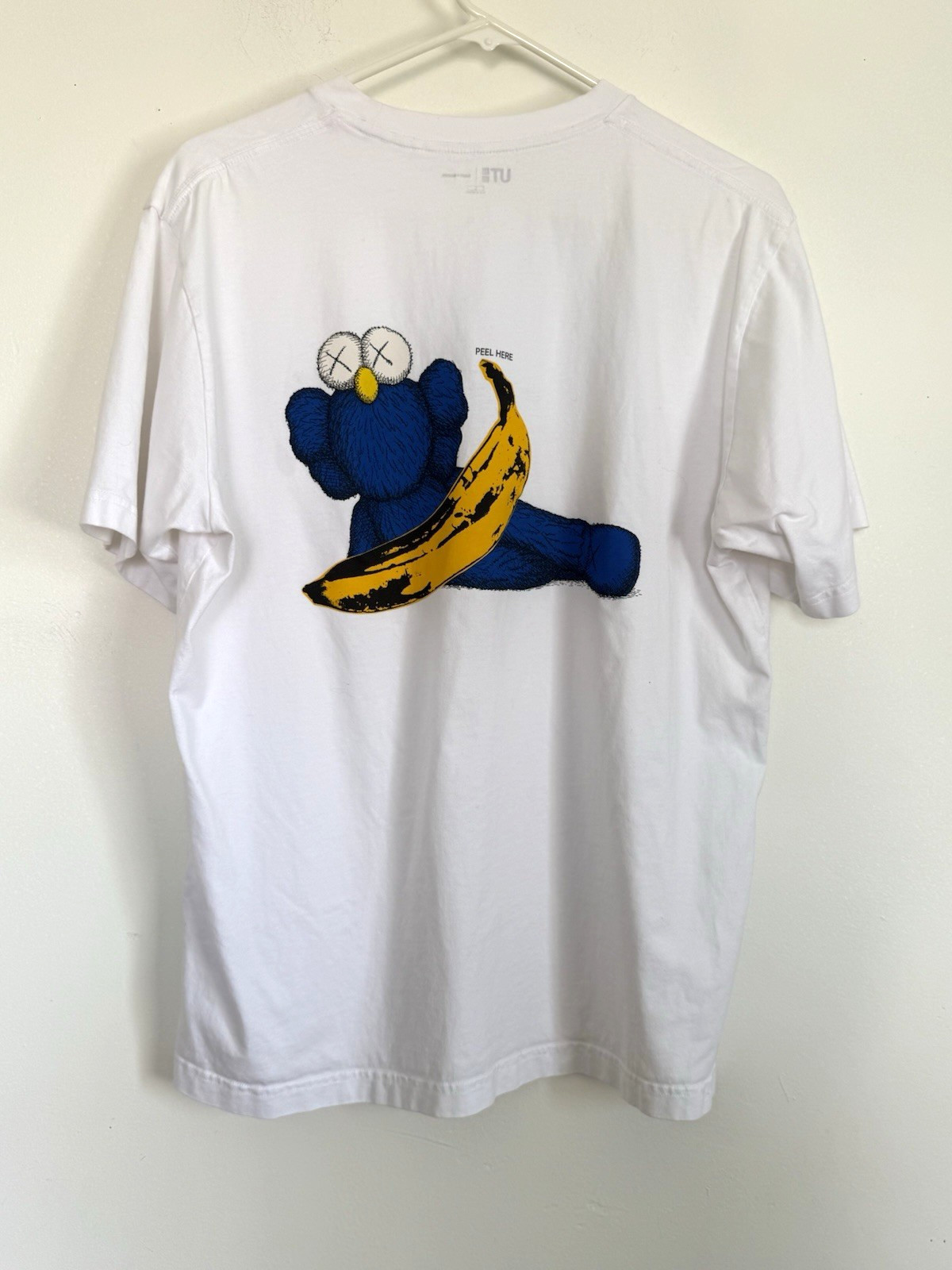 Kaws X Uniqlo Blue Andy Warhol Banana Size L White Short Sleeve Graphic T Shirt