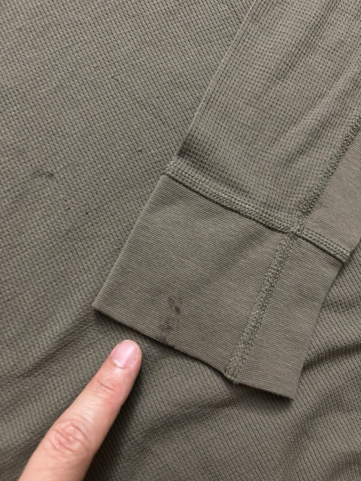 Vince Shirt Mens Size Medium Dark Olive Wafer Knit Henley Shirt Long Sleeve Slim gallery