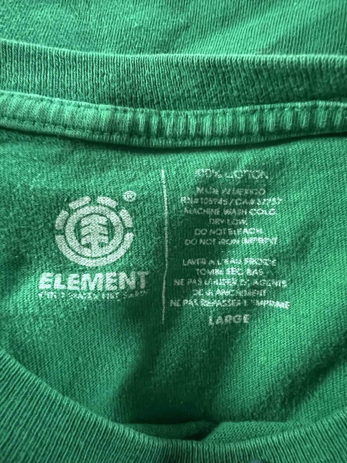 Element Skateboards Men's Large Vintage T-Shirt 90s 2000s gallery