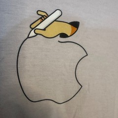 Apple Graphic T Shirt Large Gently worn Cotton blend no fabric tag 21.5″ armpits