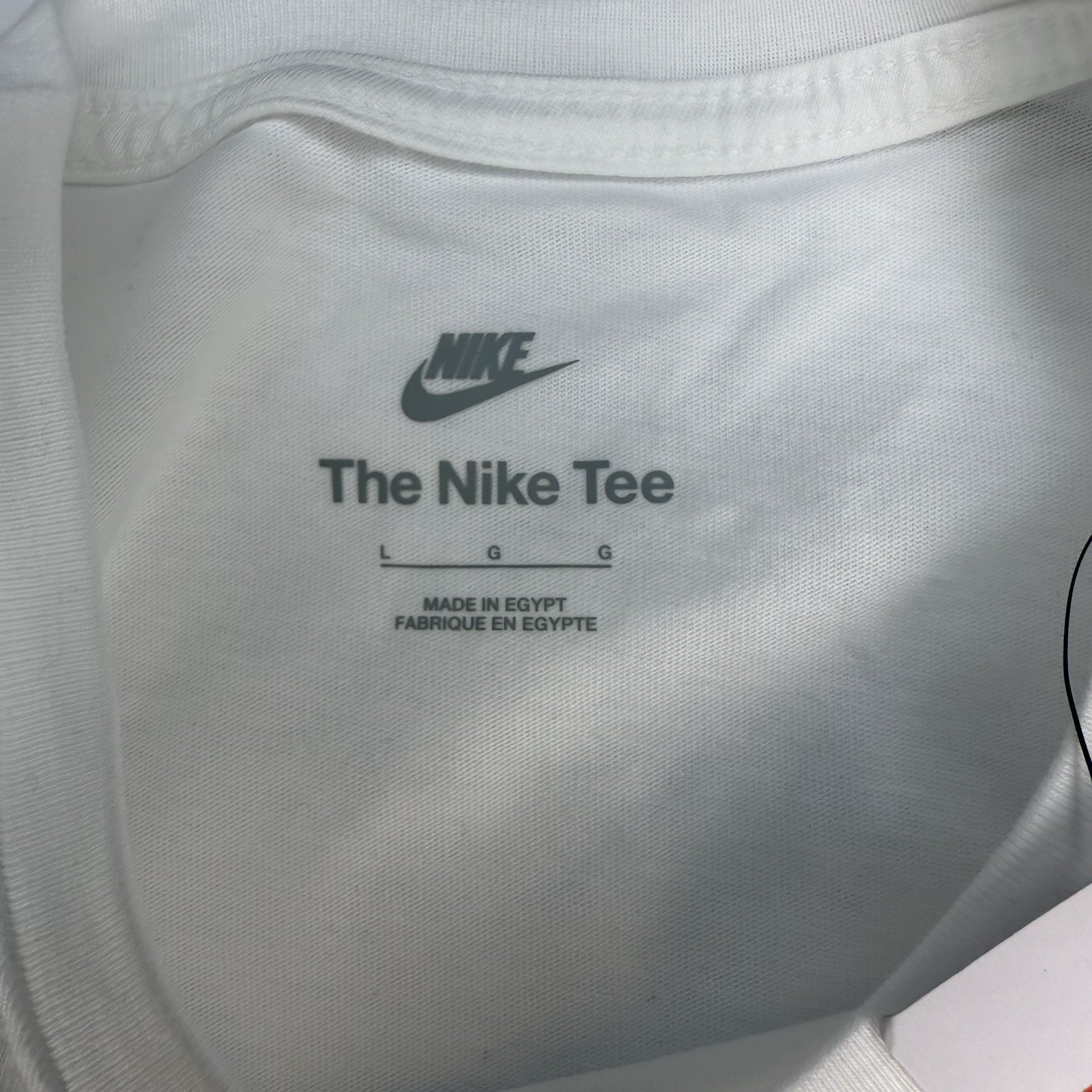 Nike Men’s T-Shirt Large White Black Logo Short Sleeve Crew Neck Casual Tee NWT gallery
