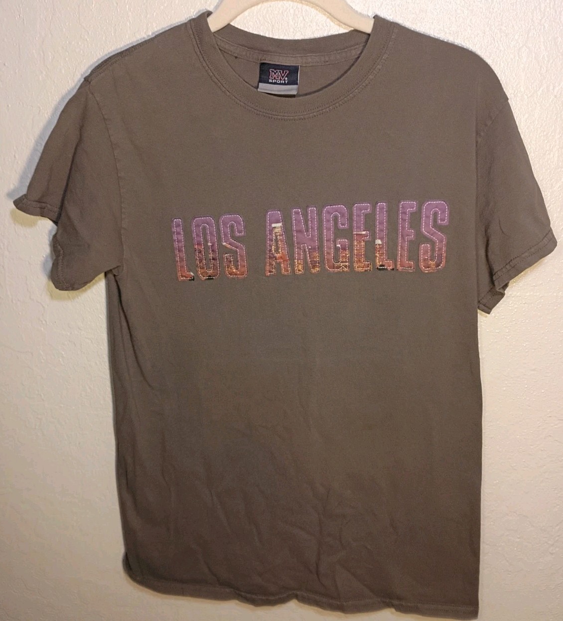MV Sport Los Angeles T-Shirt Brown Graphic Tee City Skyline Size S gallery