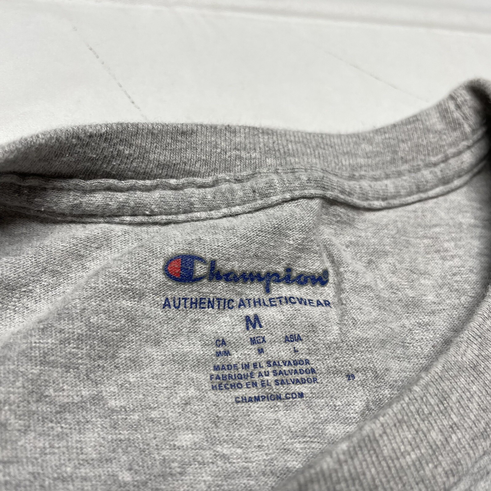 Champion Logo T-Shirt Men’s Medium Gray Hip Hop Hipster Vintage Sportswear Y2K gallery