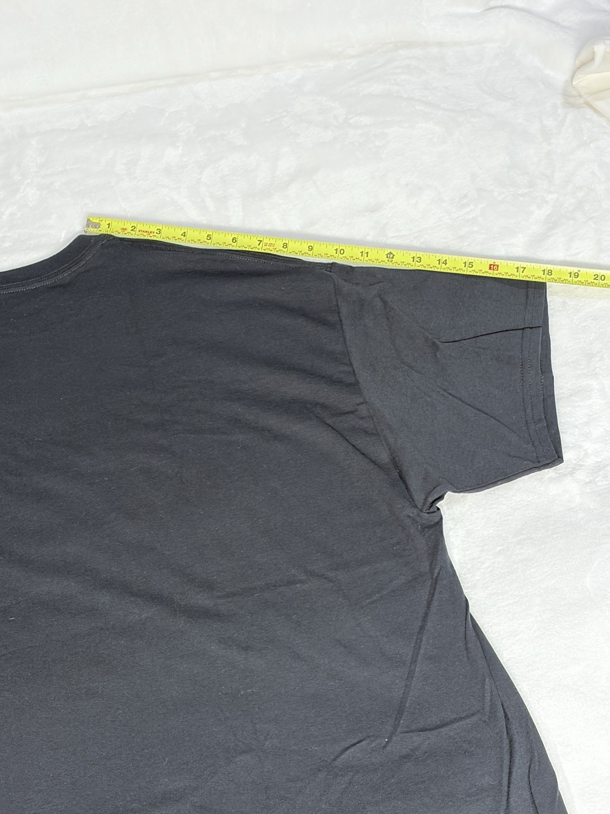 Gildan 2XL Black & White Cotton Crew Neck Short Sleeve Men's Unisex T-Shirts gallery
