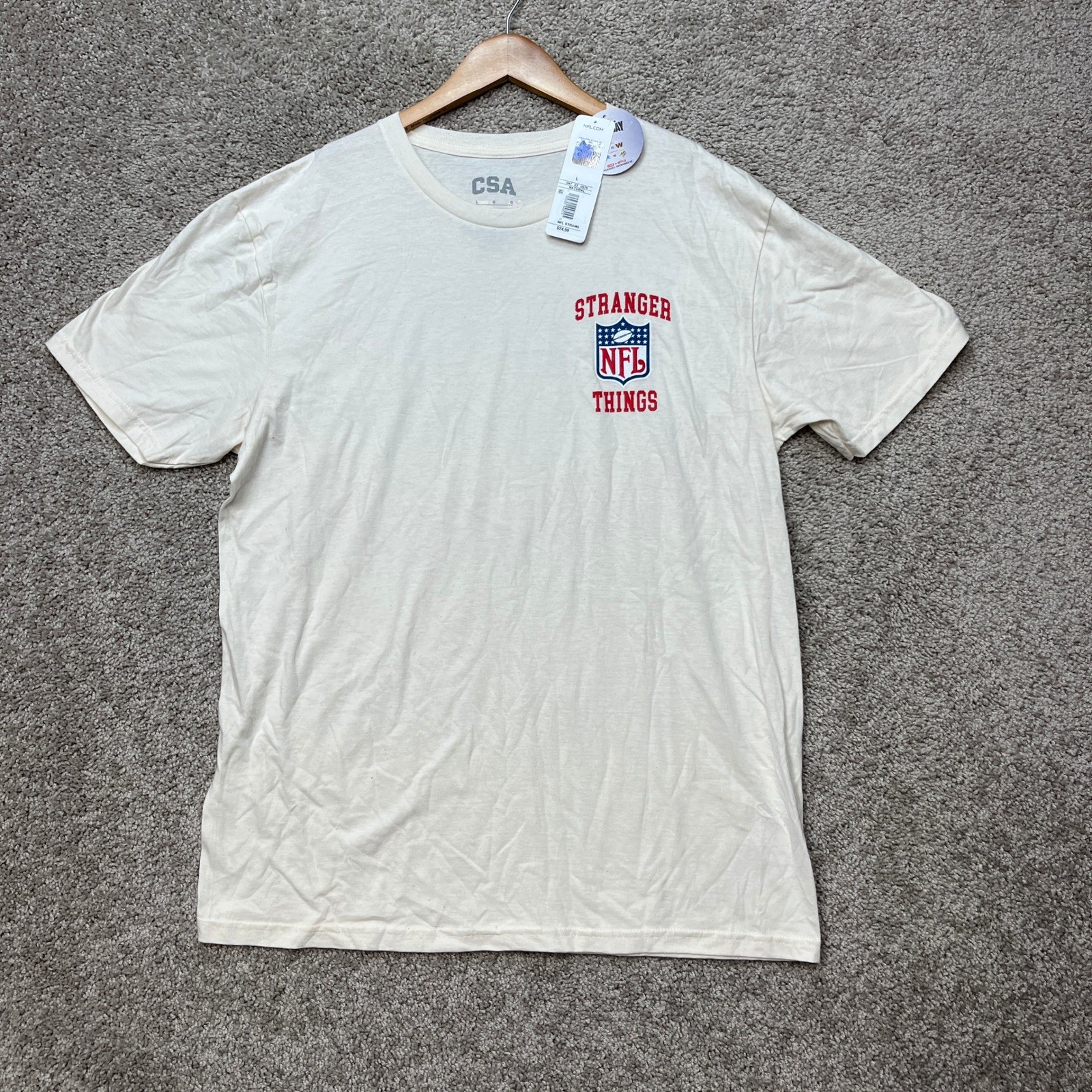 NFL Stranger Things T-Shirt Mens Large Cream Short Sleeve Graphic Tee NEW