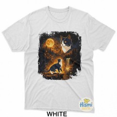 Vintage Moonlight Tuxedo Cat Howling Looking At The Moon T-Shirt