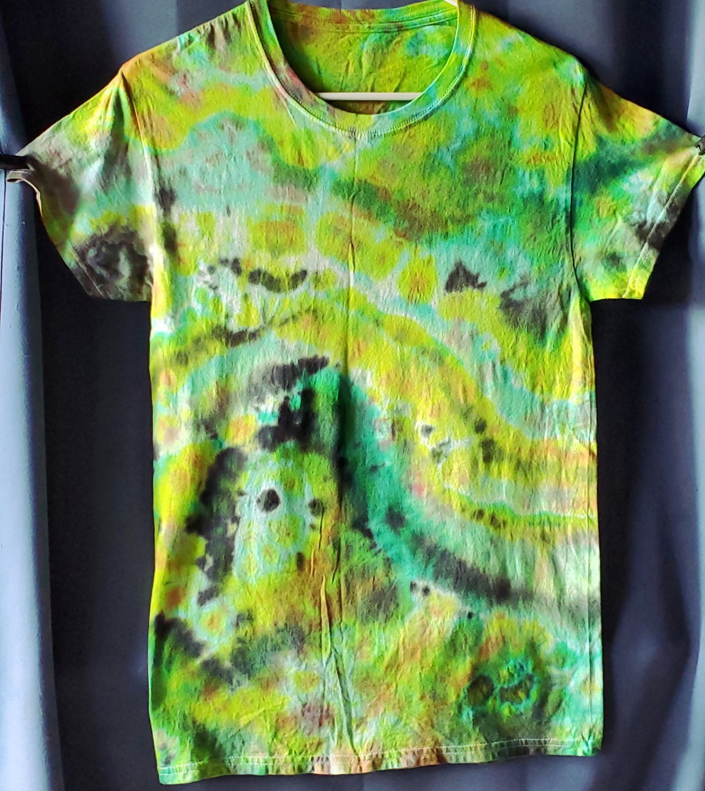 HANES 100% SIZE SMALL Cotton Tye Dyed Shirt Pre-washed WON’T FADE VERY SOFT