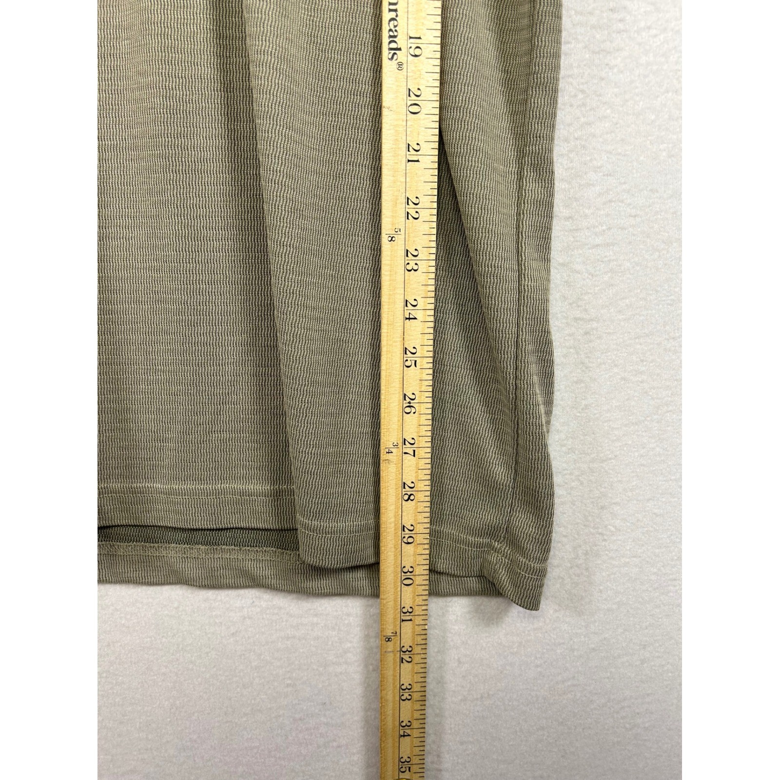 Minimalist Claiborne Mens Large Olive Green Textured Ribbed Modal Blend Tee gallery