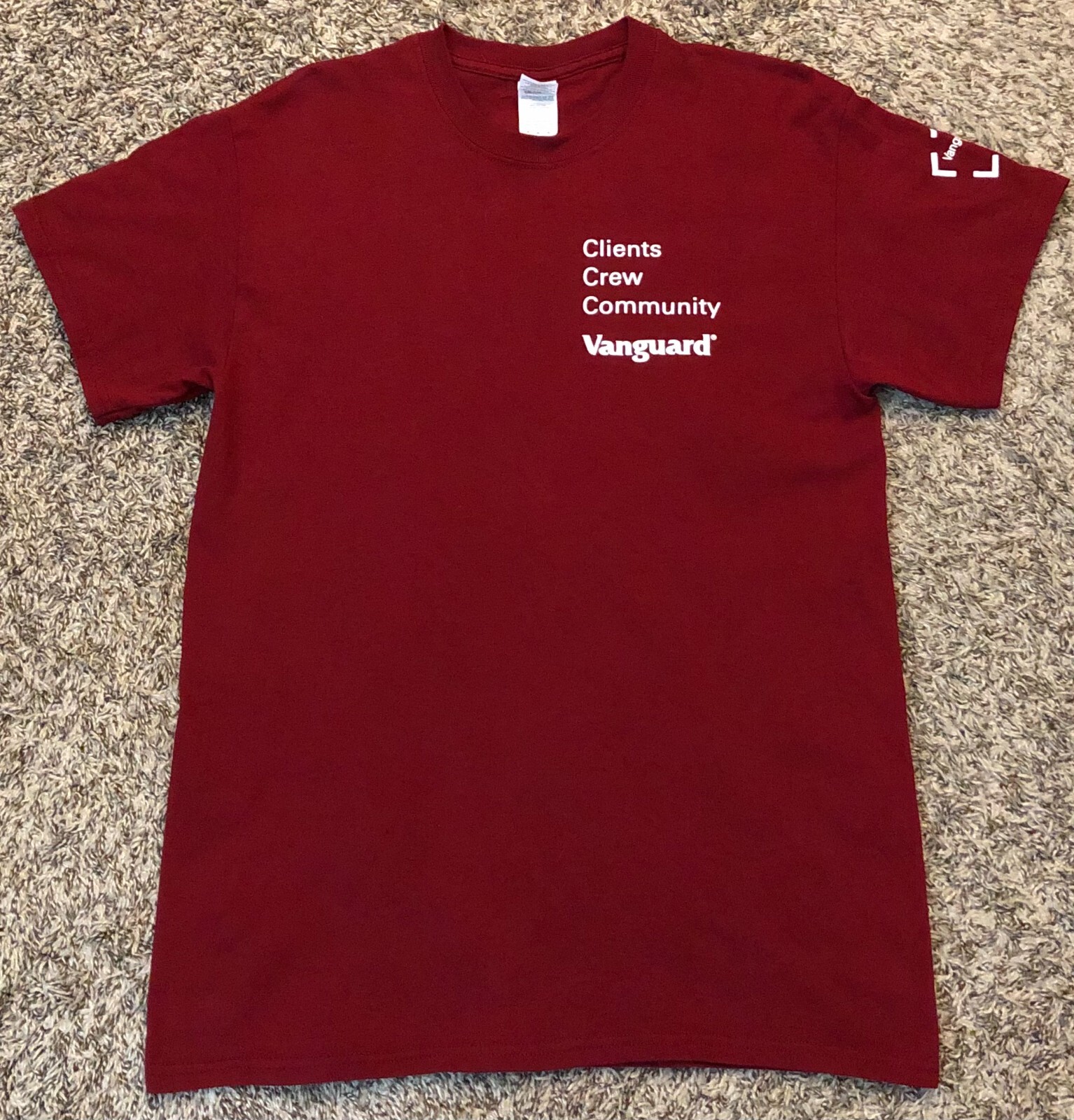 Vanguard Official Vanguard Gives Back Clients Crew Community Men's T-Shirt M gallery
